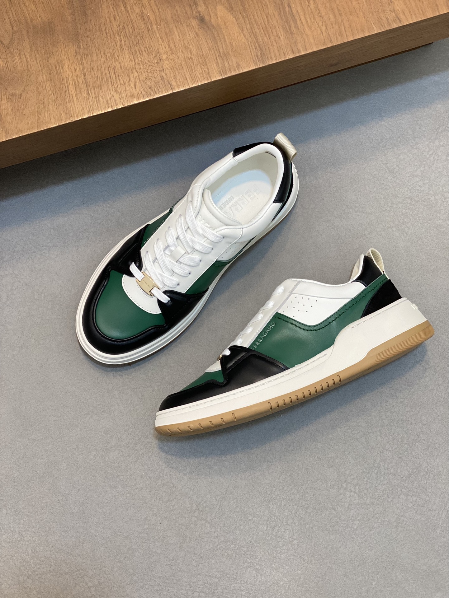 Ferragamo Nappa Leather Low Sneakers Green/Black/White