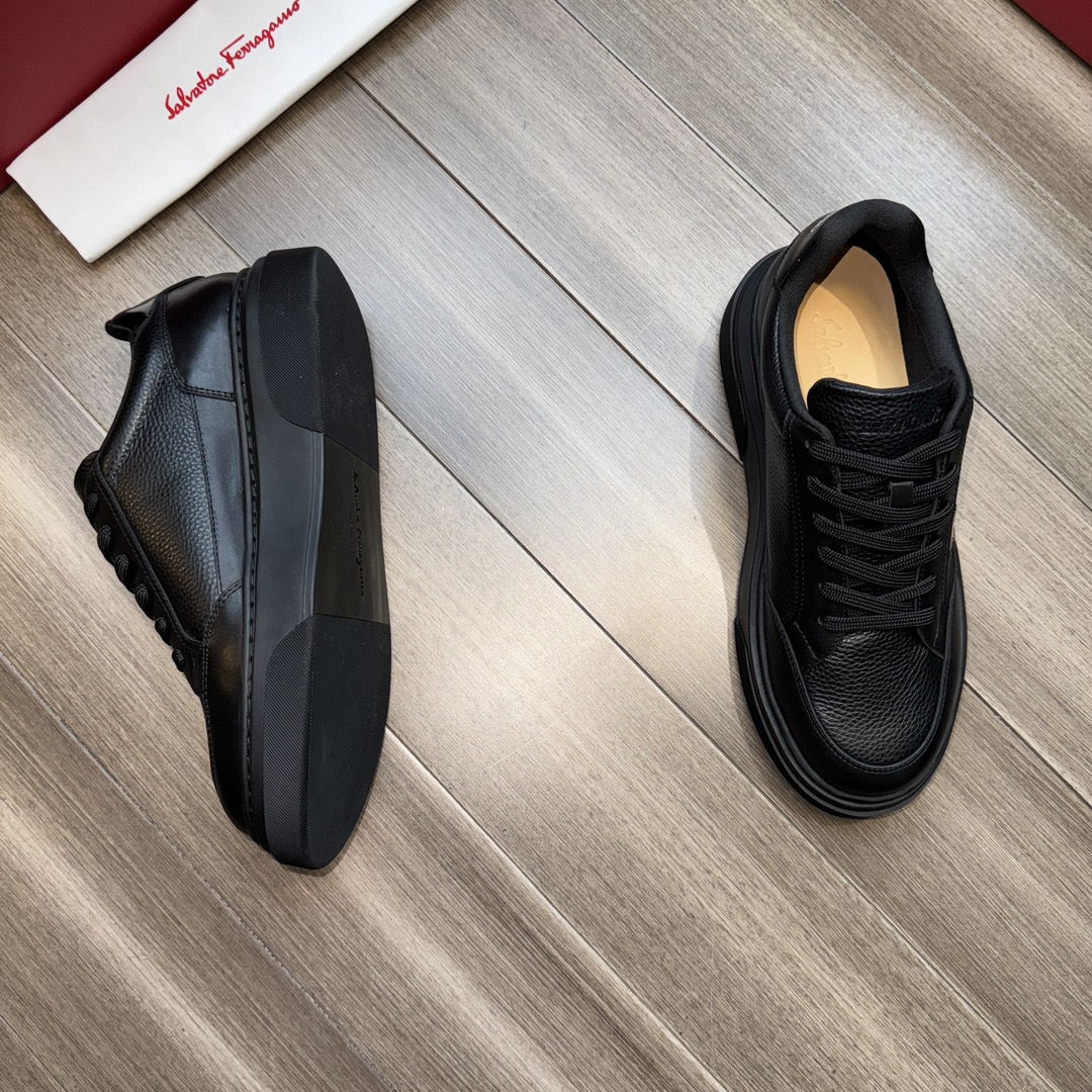 Ferragamo Logo Low-Top Sneakers Black