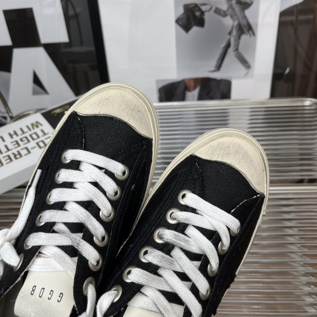 Golden Goose VSTAR2 Canvas Low Sneakers Black