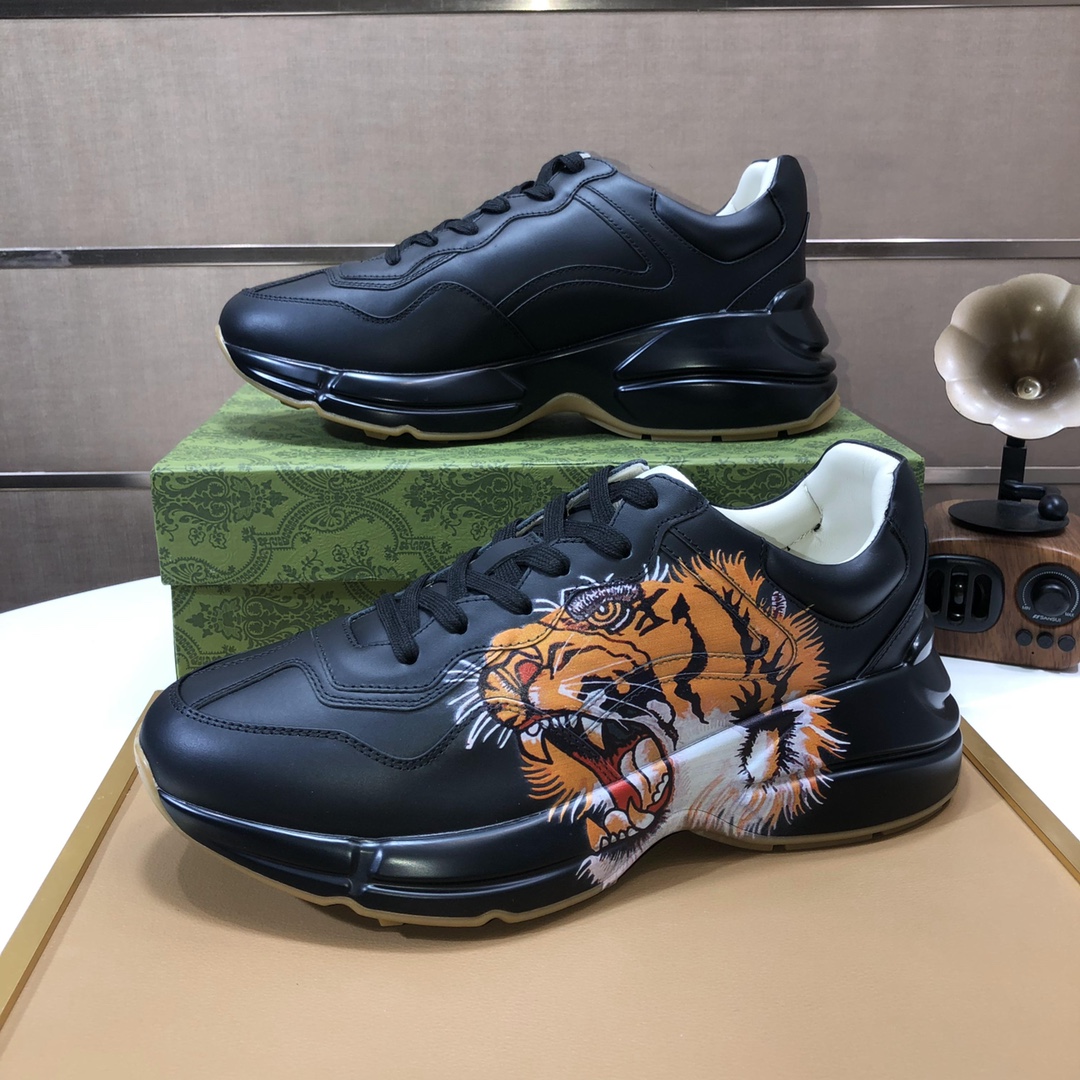 Gucci Tiger Print Dad Sneakers Black