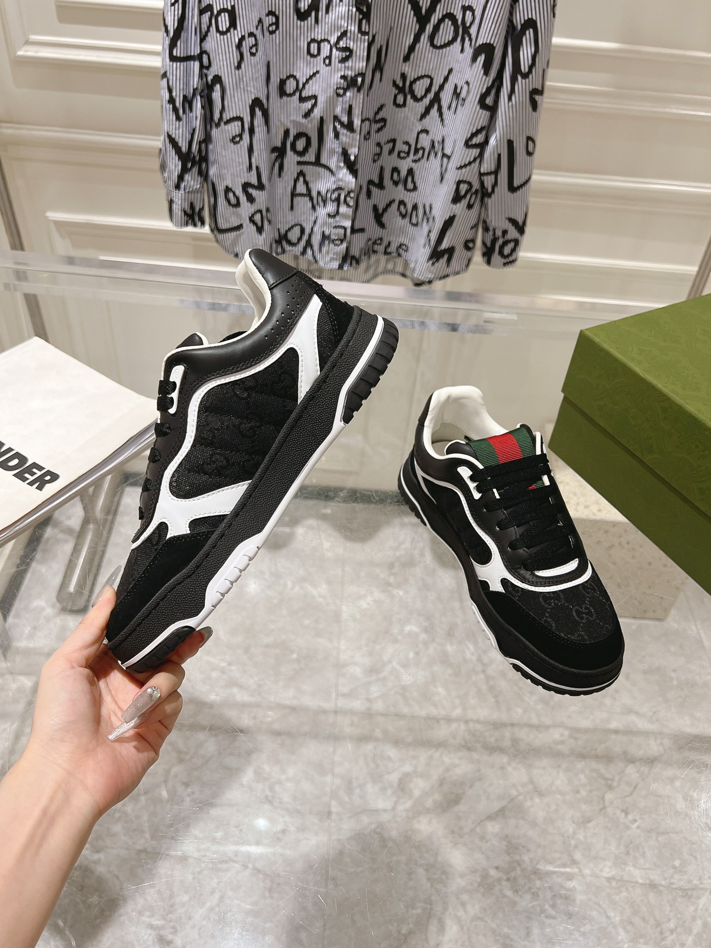 Gucci Vintage GG Low-Top Sneakers Black