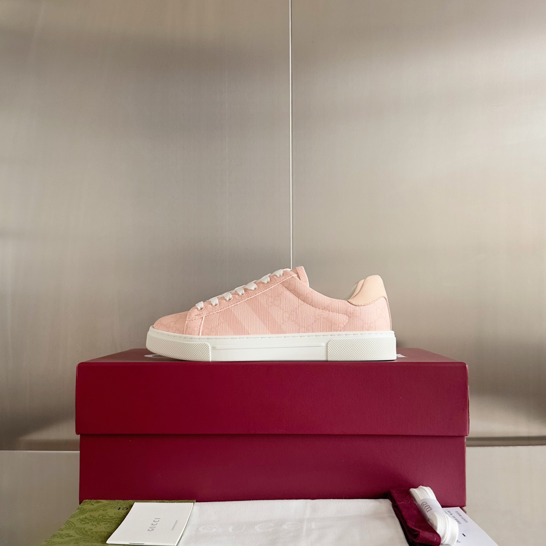Gucci Ace Low-Top Sneakers Pink