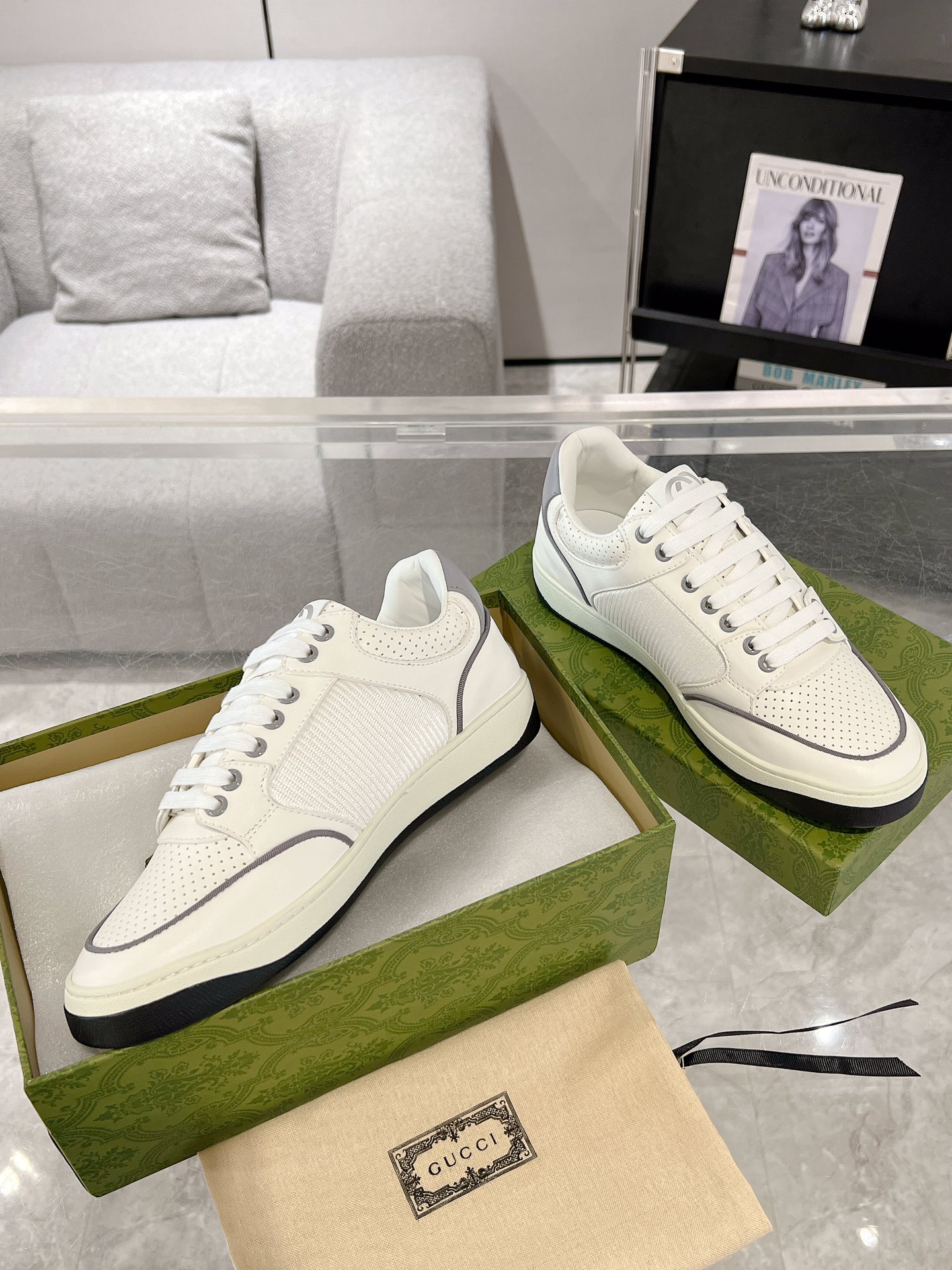 Gucci Interlocking GG Retro Sneakers White/Gray