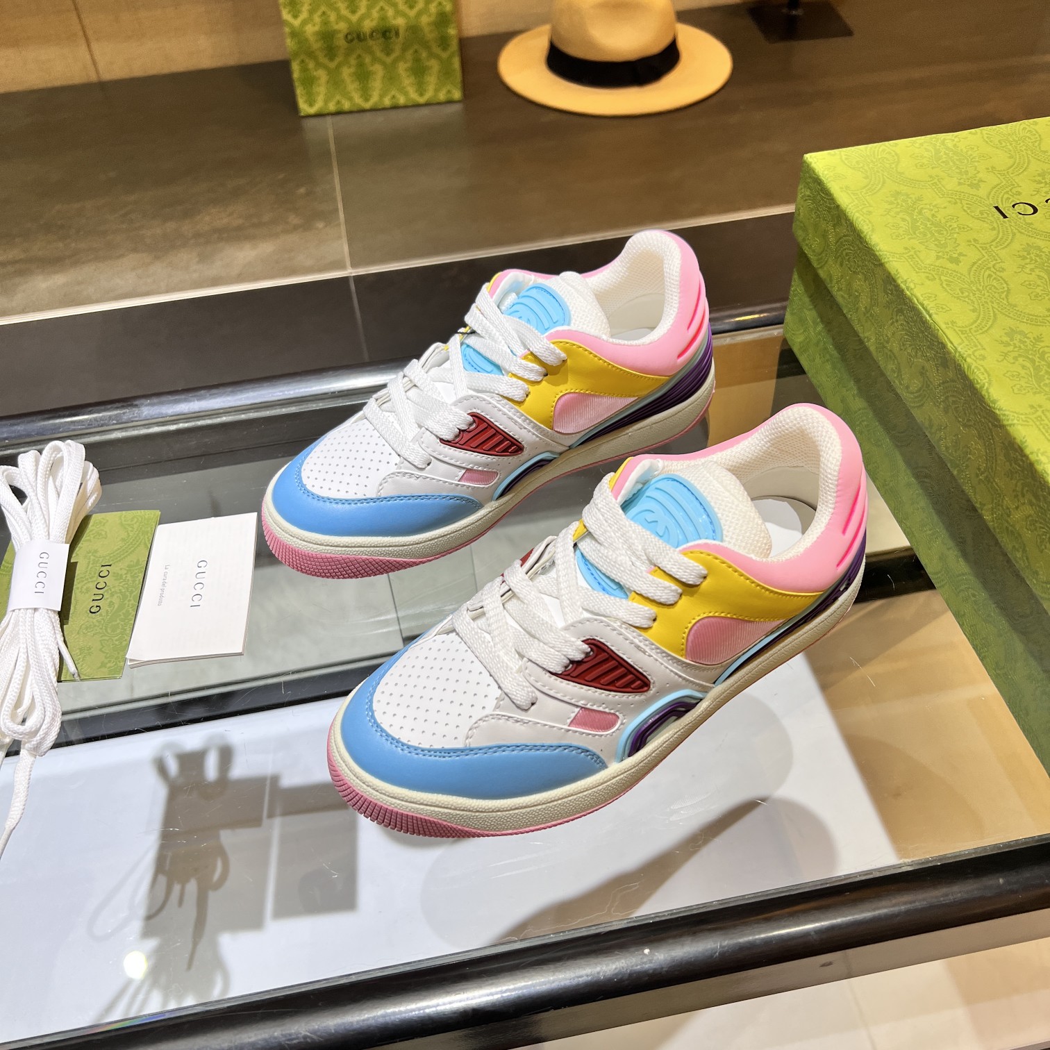 Gucci Low-Top Sneakers Multicolor