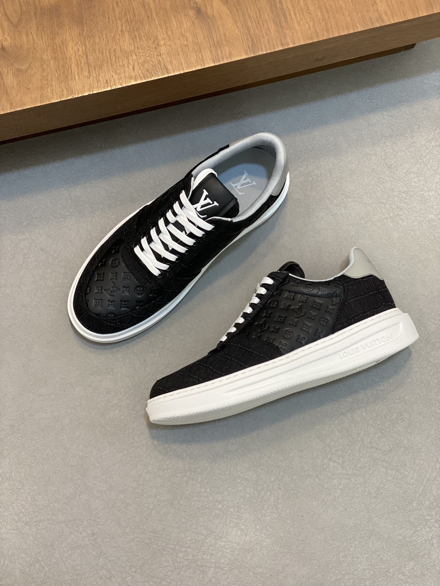 Louis Vuitton Monogram Low-Top Sneaker Black