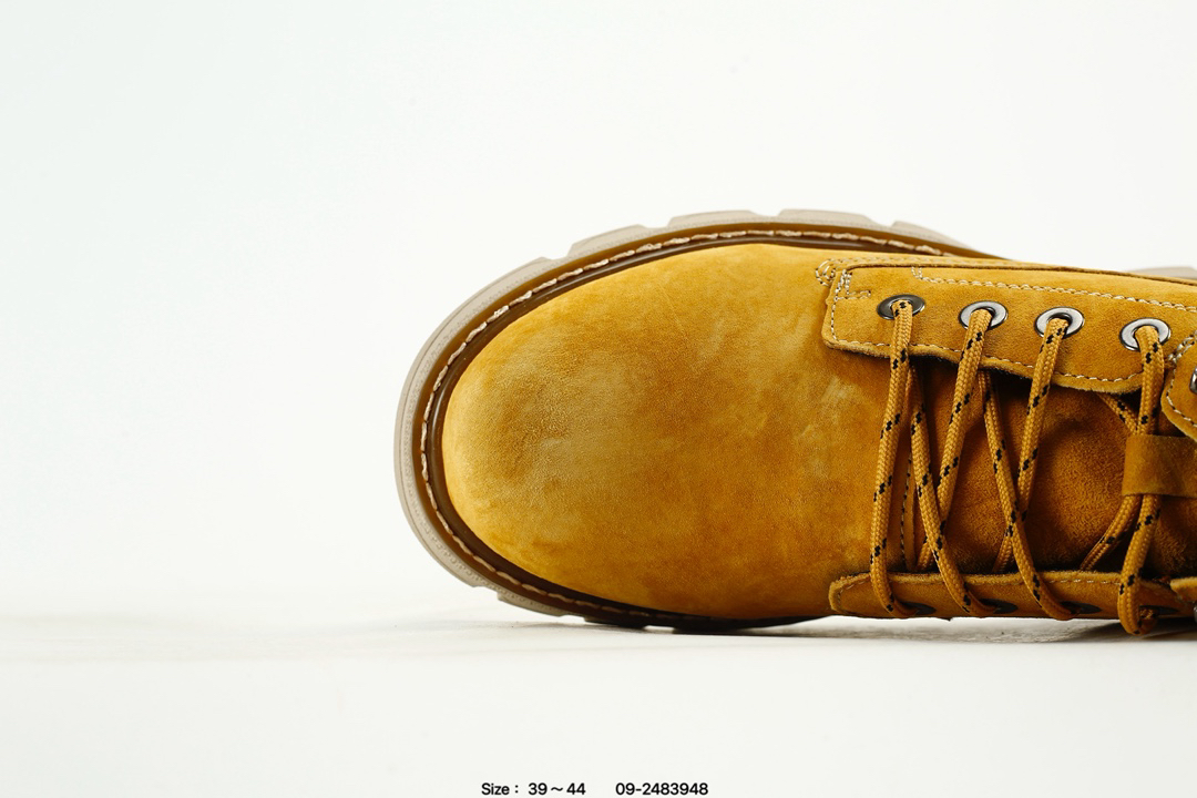 UGG Suede Platform Winter Boots Chestnut