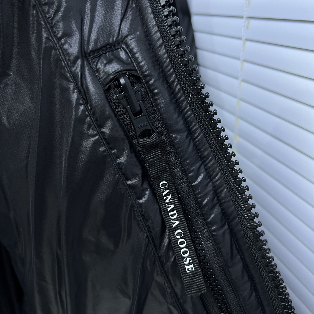 Canada Goose Crofton Puffer Jacket Black