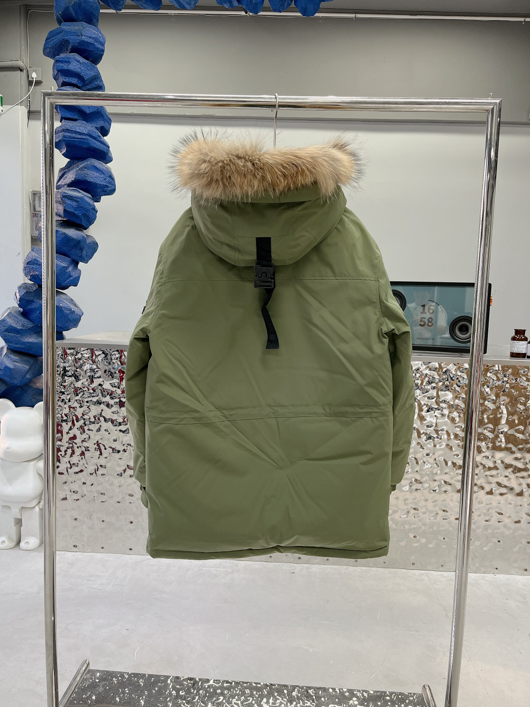 MLB NY Yankees Fur-Trim Down Parka Olive