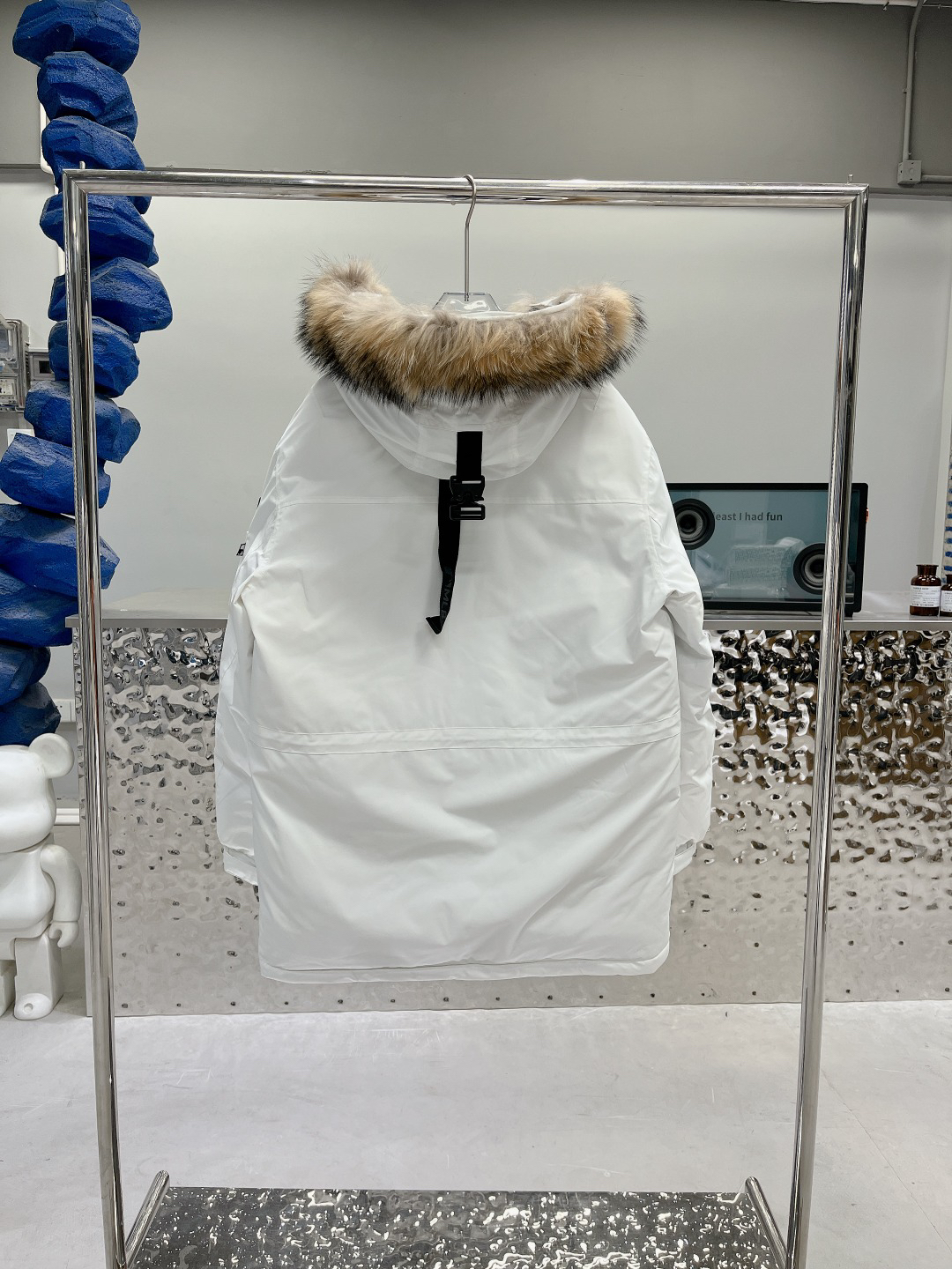 MLB NY Yankees Fur-Trim Down Parka White