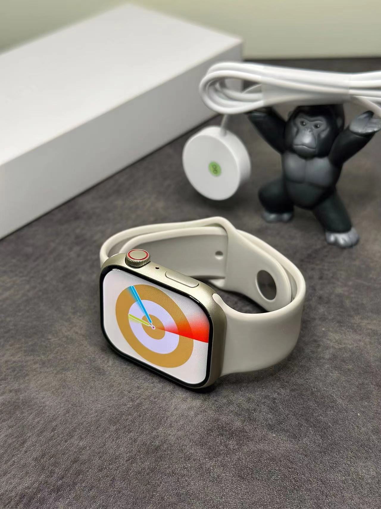 Apple Watch Series 9 S9 45mm OLED Smartwatch Starlight