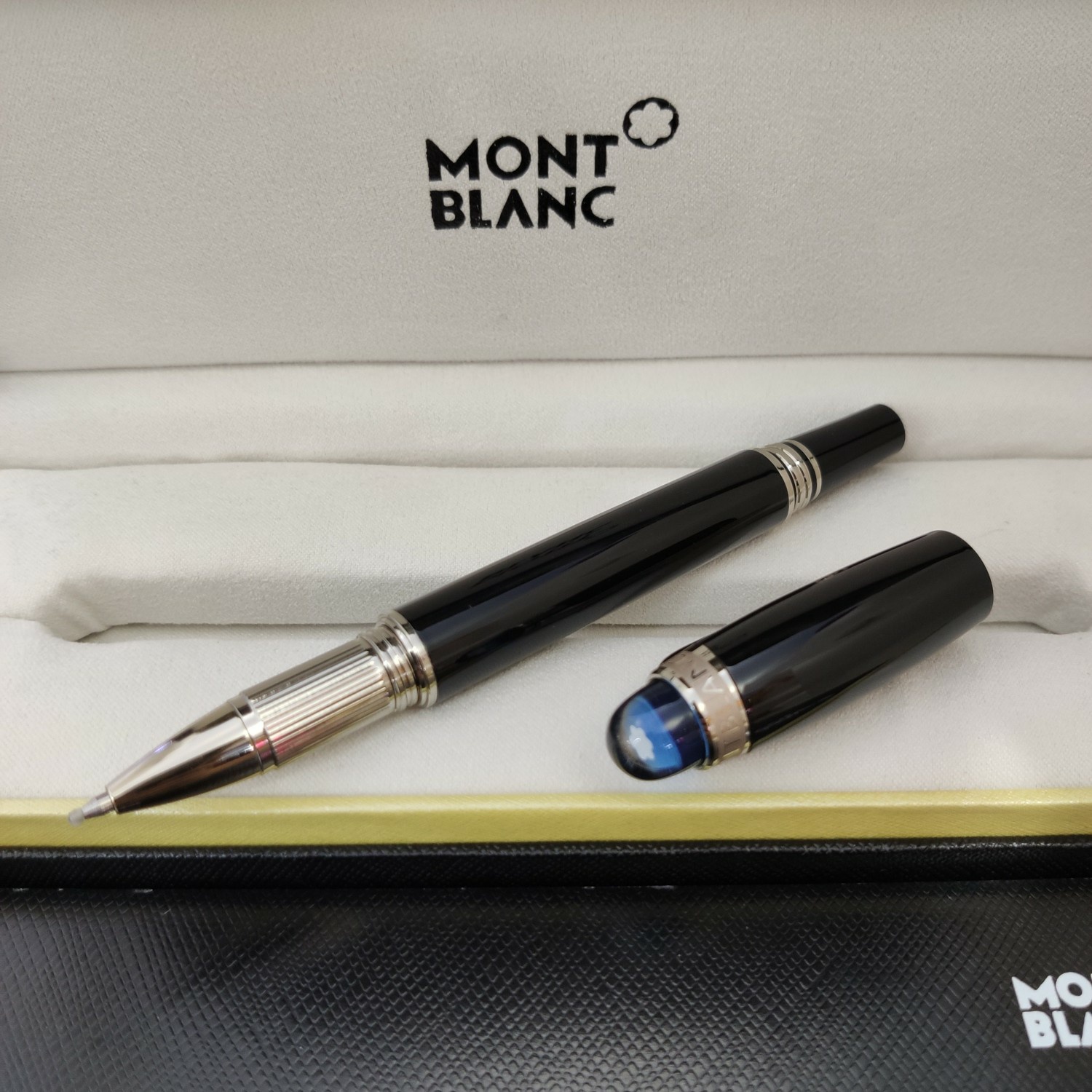 Montblanc Luxury Fountain Pen Set Multicolor