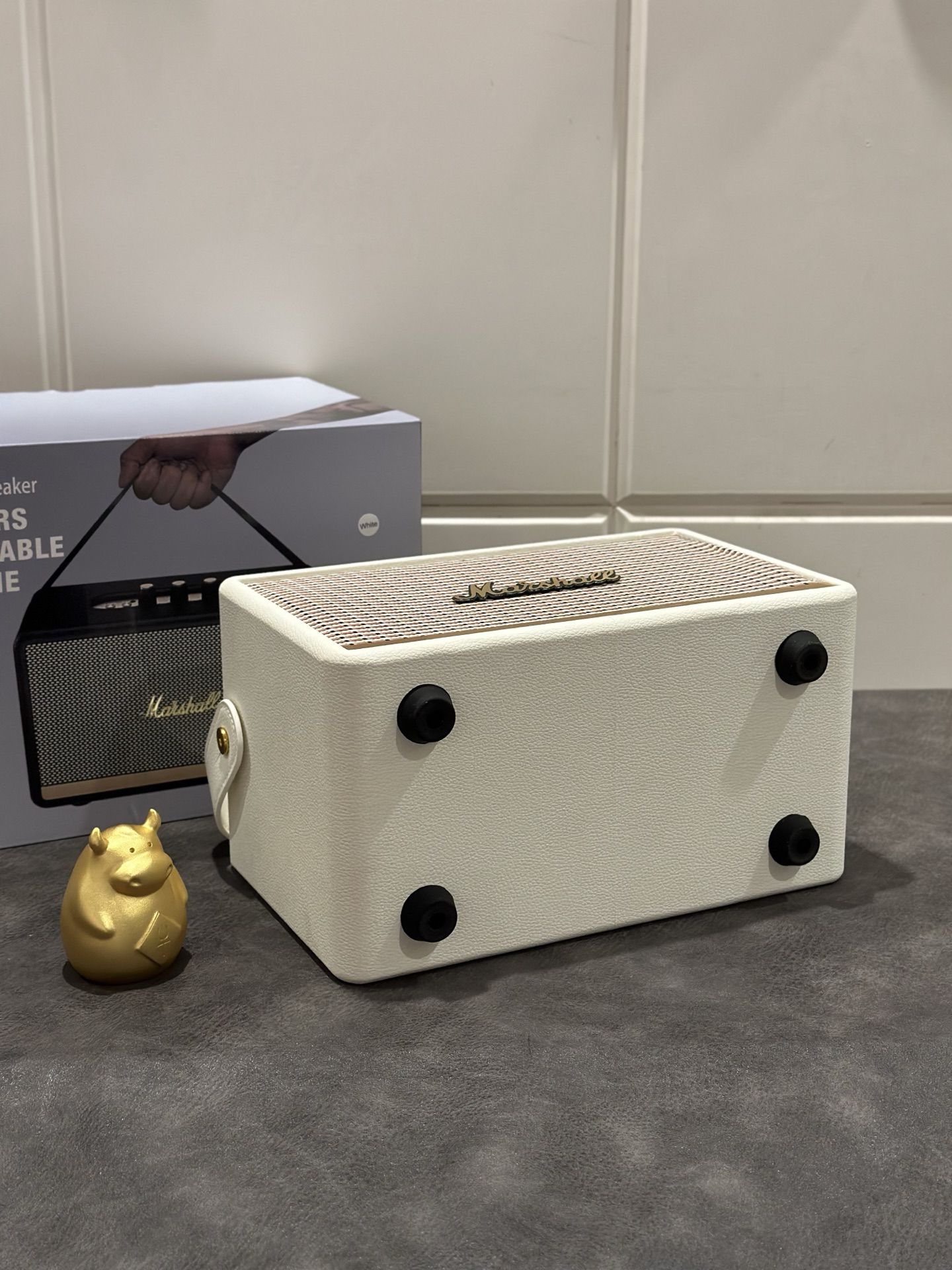 Marshall Portable BT Speaker White