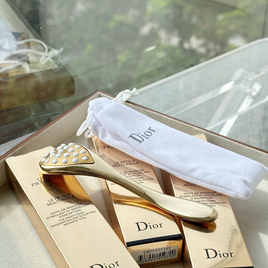Dior Prestige Le Petale Facial Massage Tool Gold