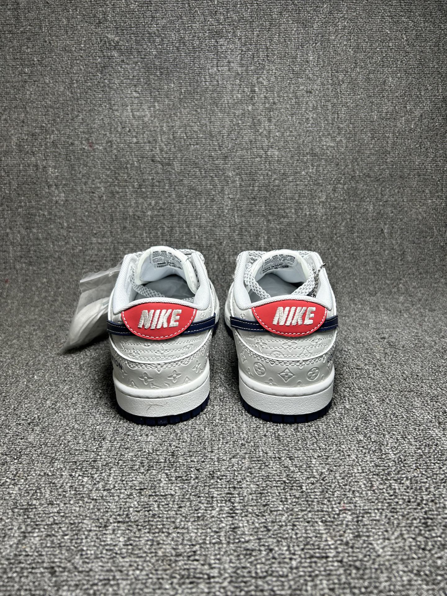 Nike SB Dunk Low White Navy