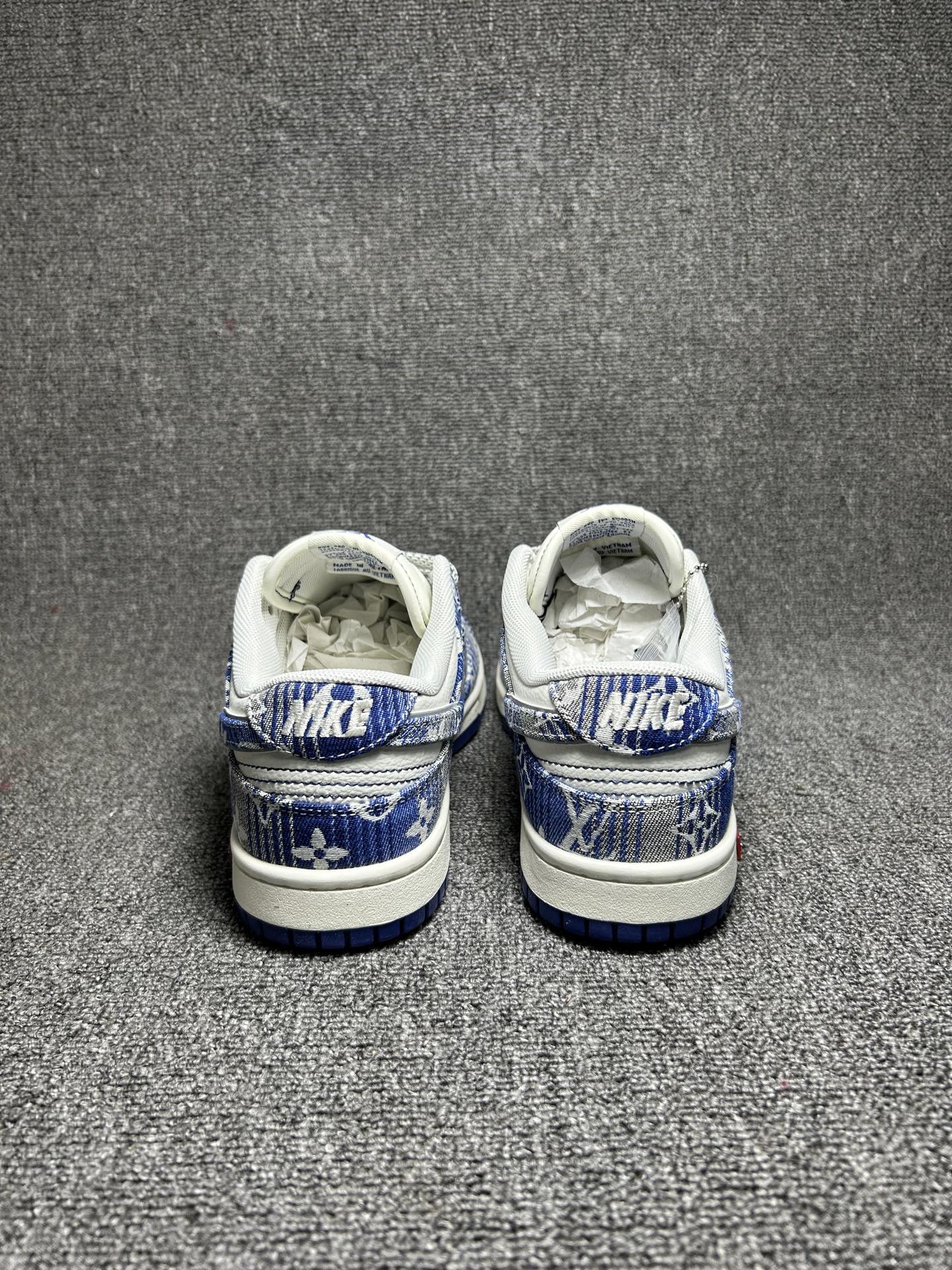 Nike SB Dunk LV Blue