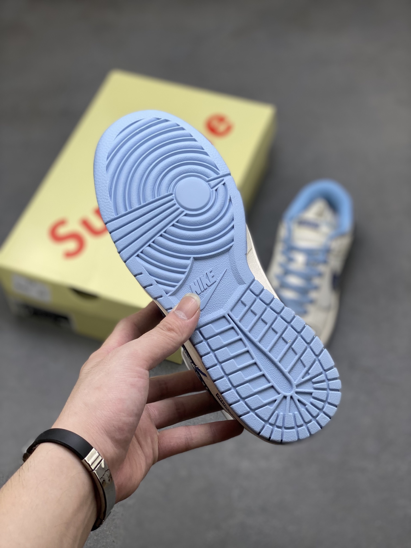 Nike SB Dunk Supreme Blue