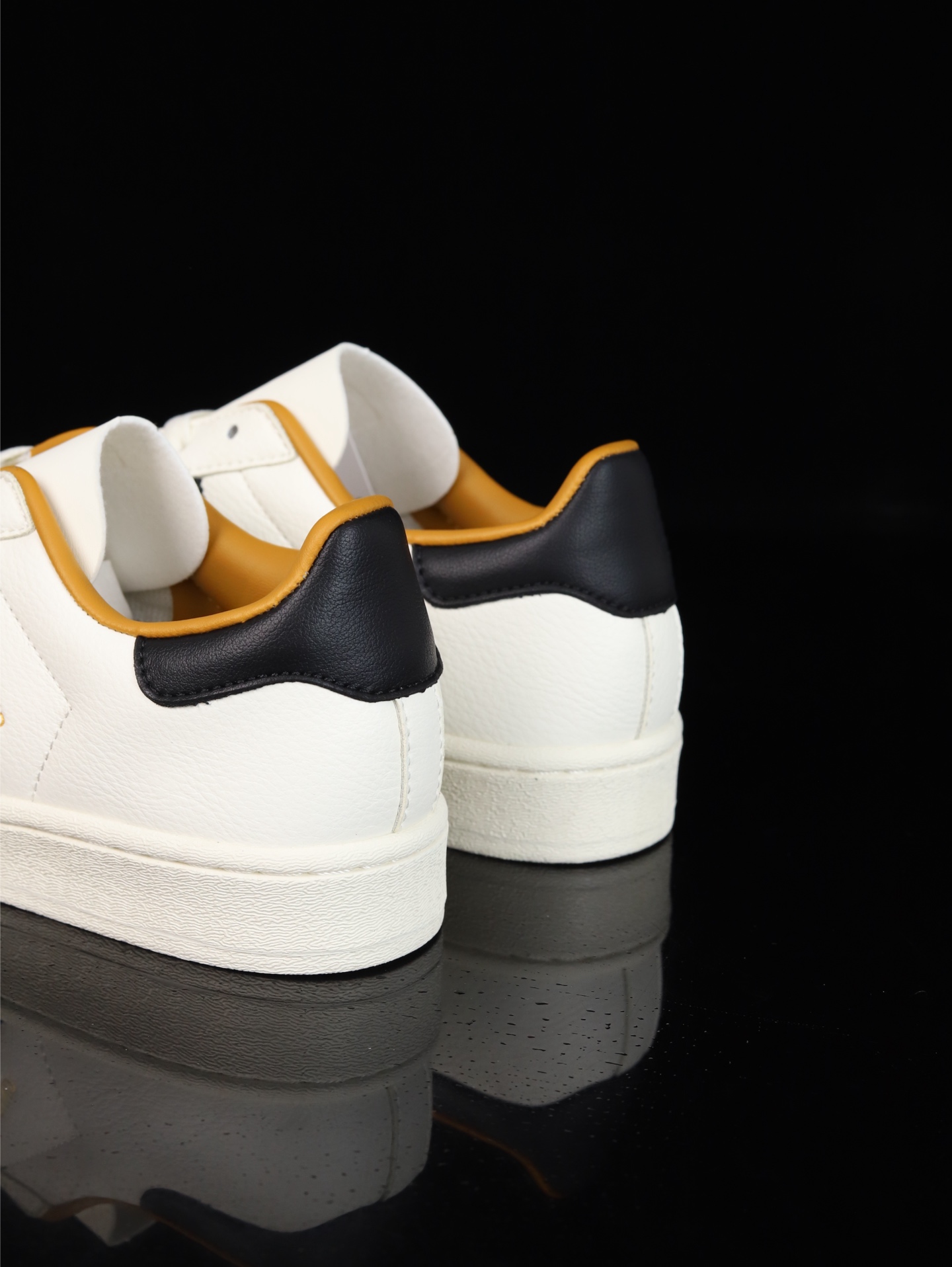 Adidas Superstar Shell-Toe Sneakers White/Black/Tan
