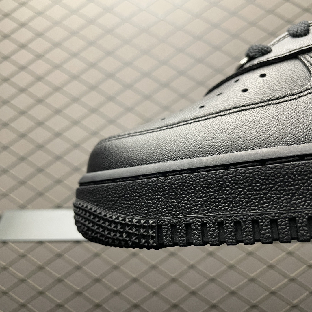 Nike Air Force 1 Mid x Supreme Sneakers Black