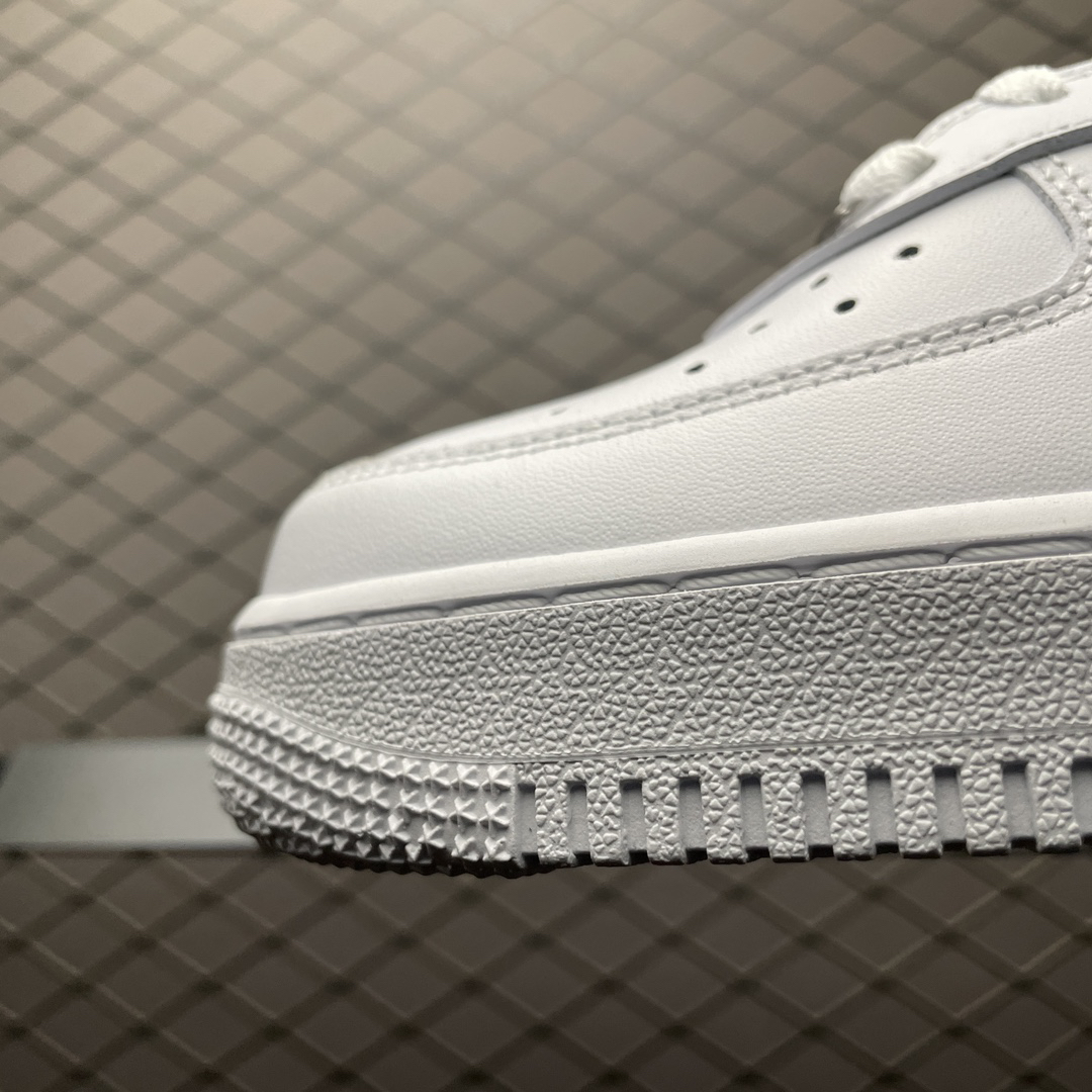 Nike Air Force 1 Mid x Supreme White