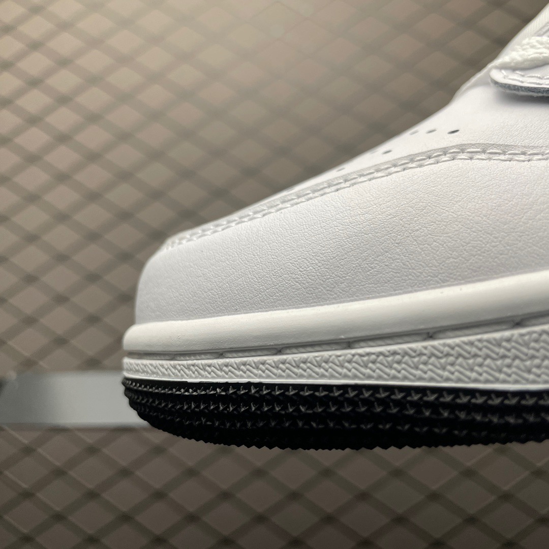 Jordan Air Jordan 1 Mid Leather Sneakers White/Black