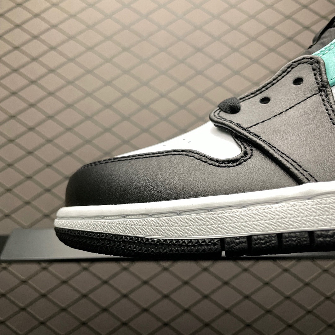 Jordan Air Jordan 1 Mid 554724-132 Sneakers Teal