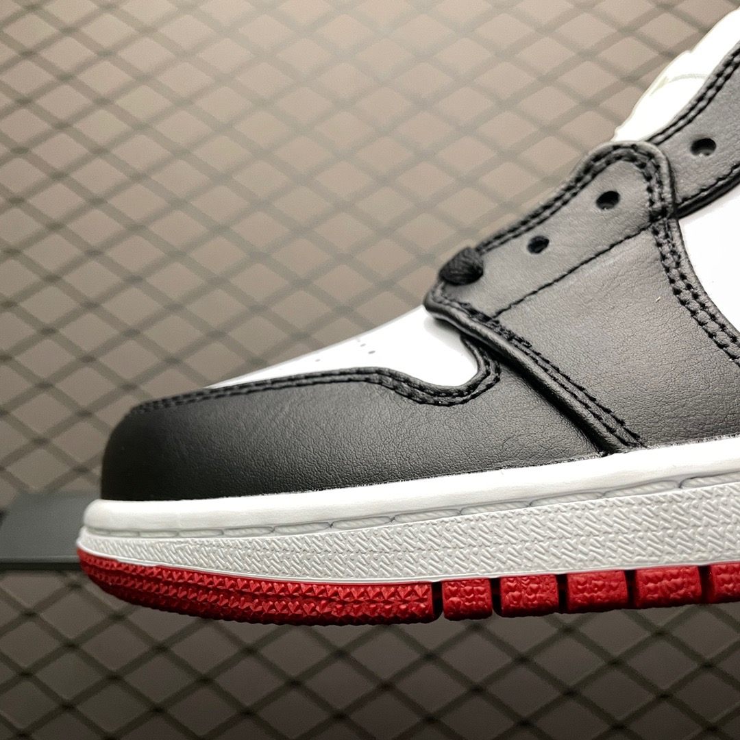 Jordan Air Jordan 1 Mid White Black Red