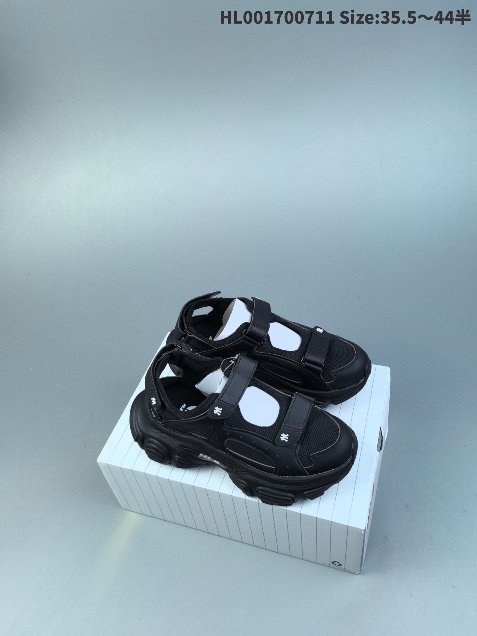 MLB NY Chunky Sandals White Pink