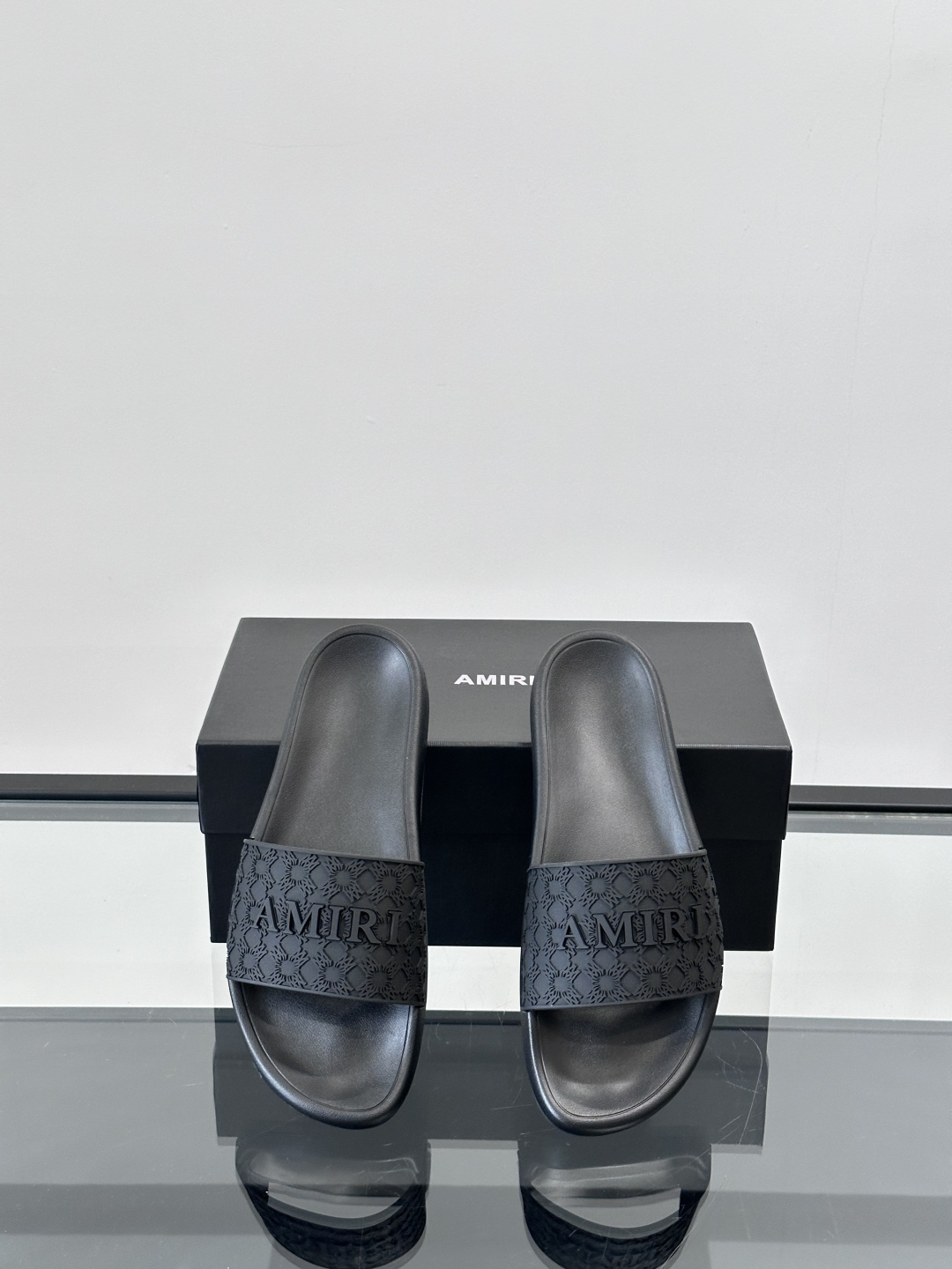 Amiri Embossed Logo Slide Sandals Black