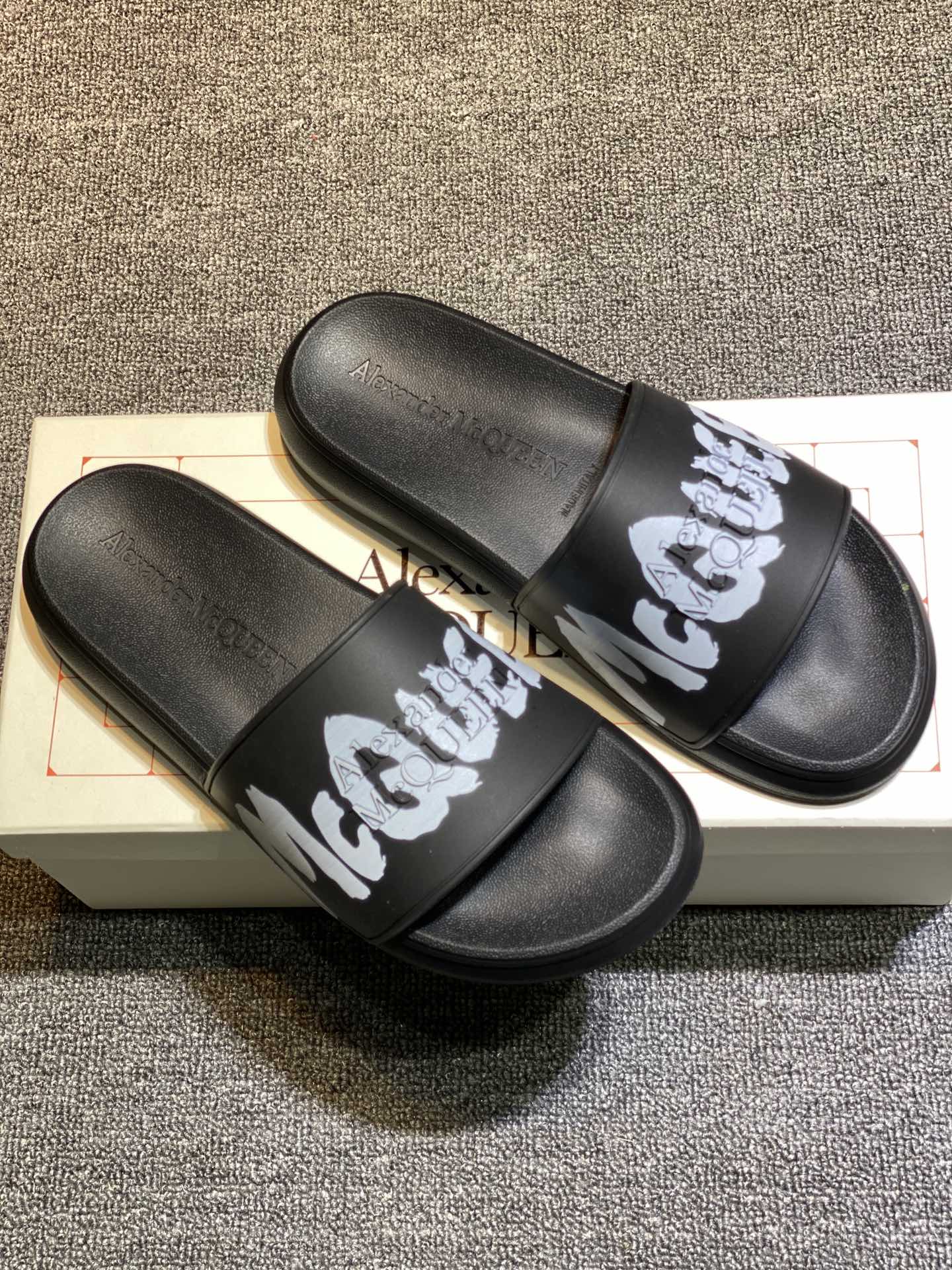 Alexander McQueen Logo Slides Black