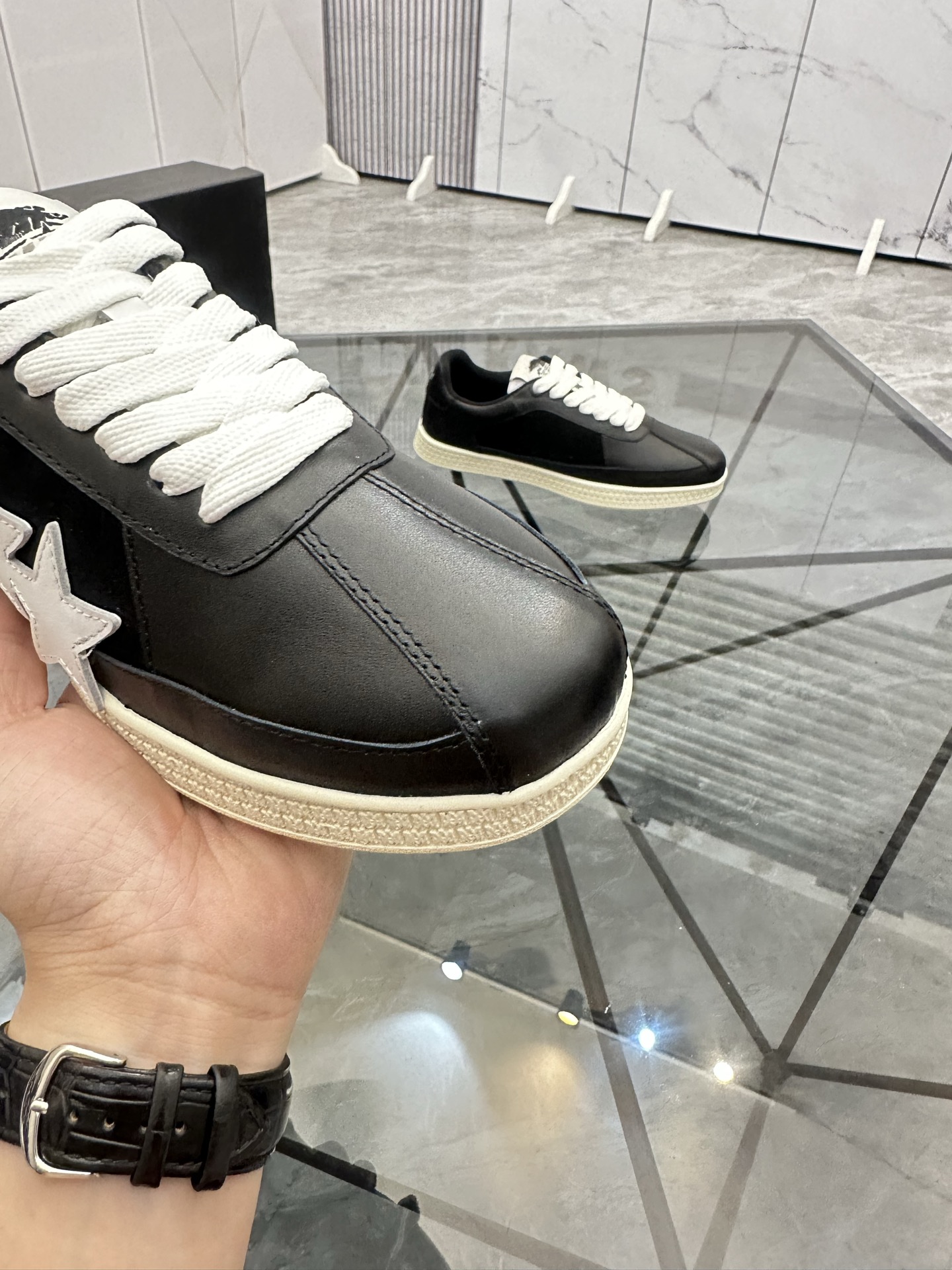 Amiri Star Low-Top Sneakers Black/White