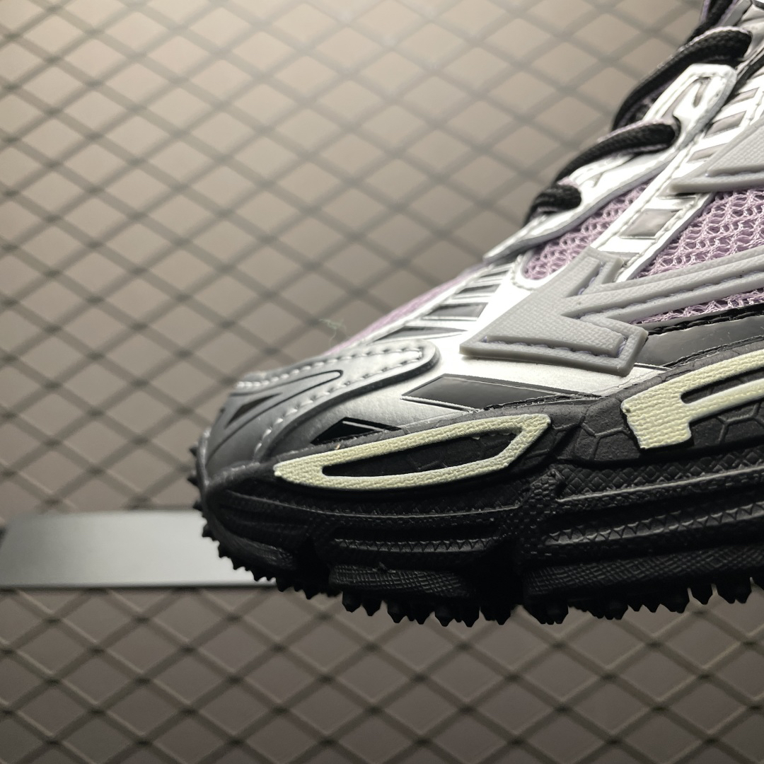 Off-White Retro Low-Top Sneakers Purple