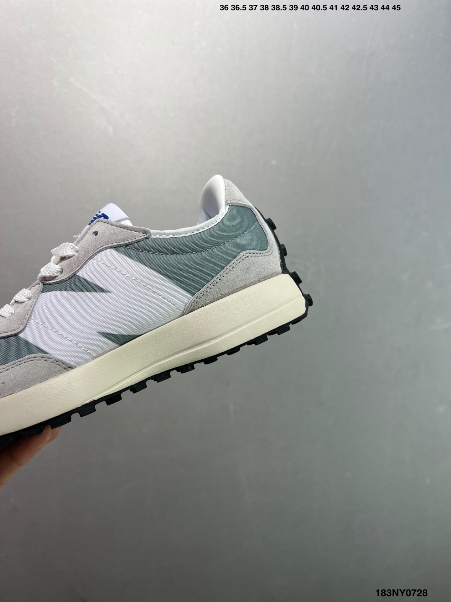 New Balance 327 Retro Runner Grey