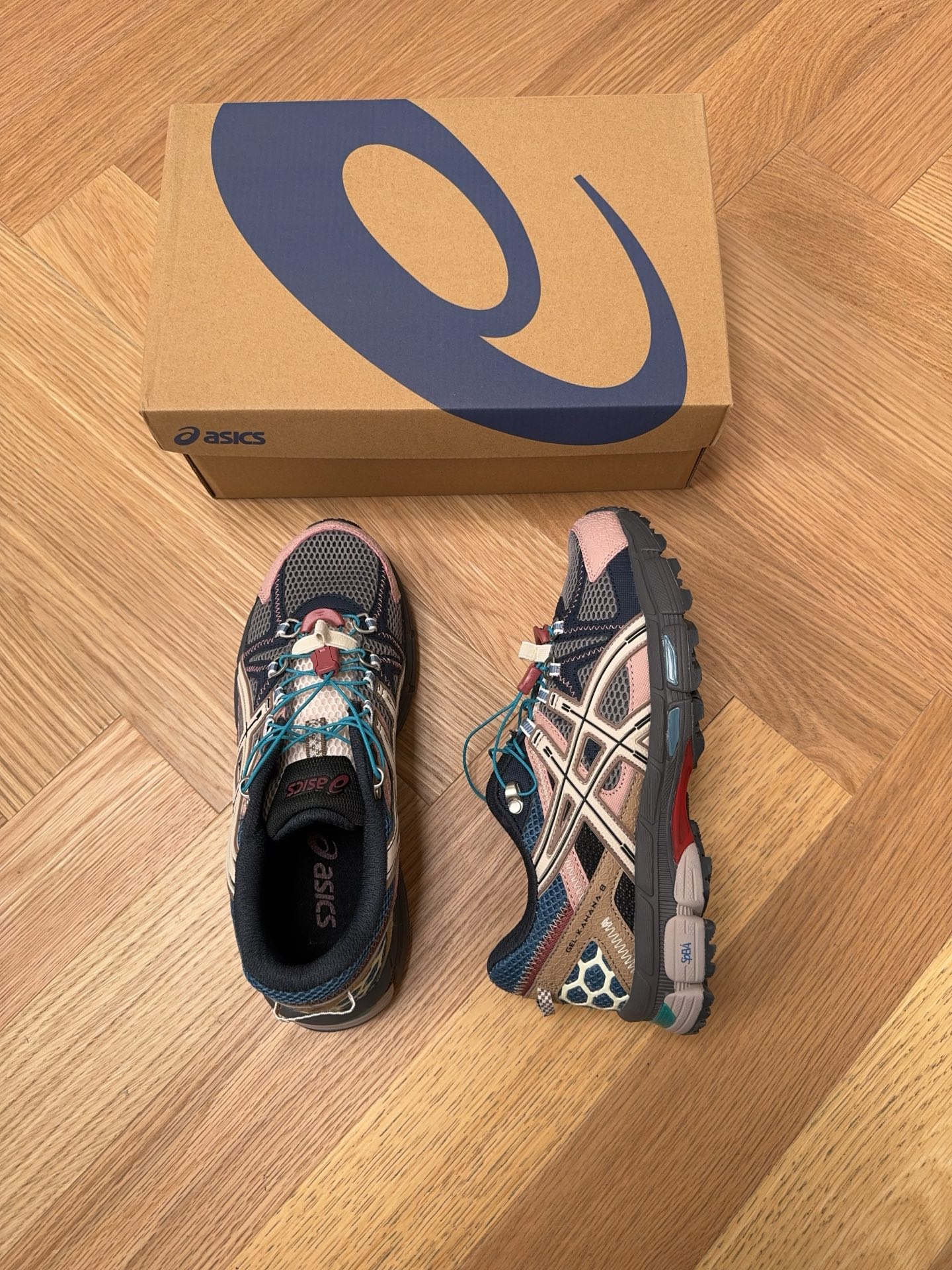 Asics GEL-Kahana 8 Trail Sneakers Multicolor