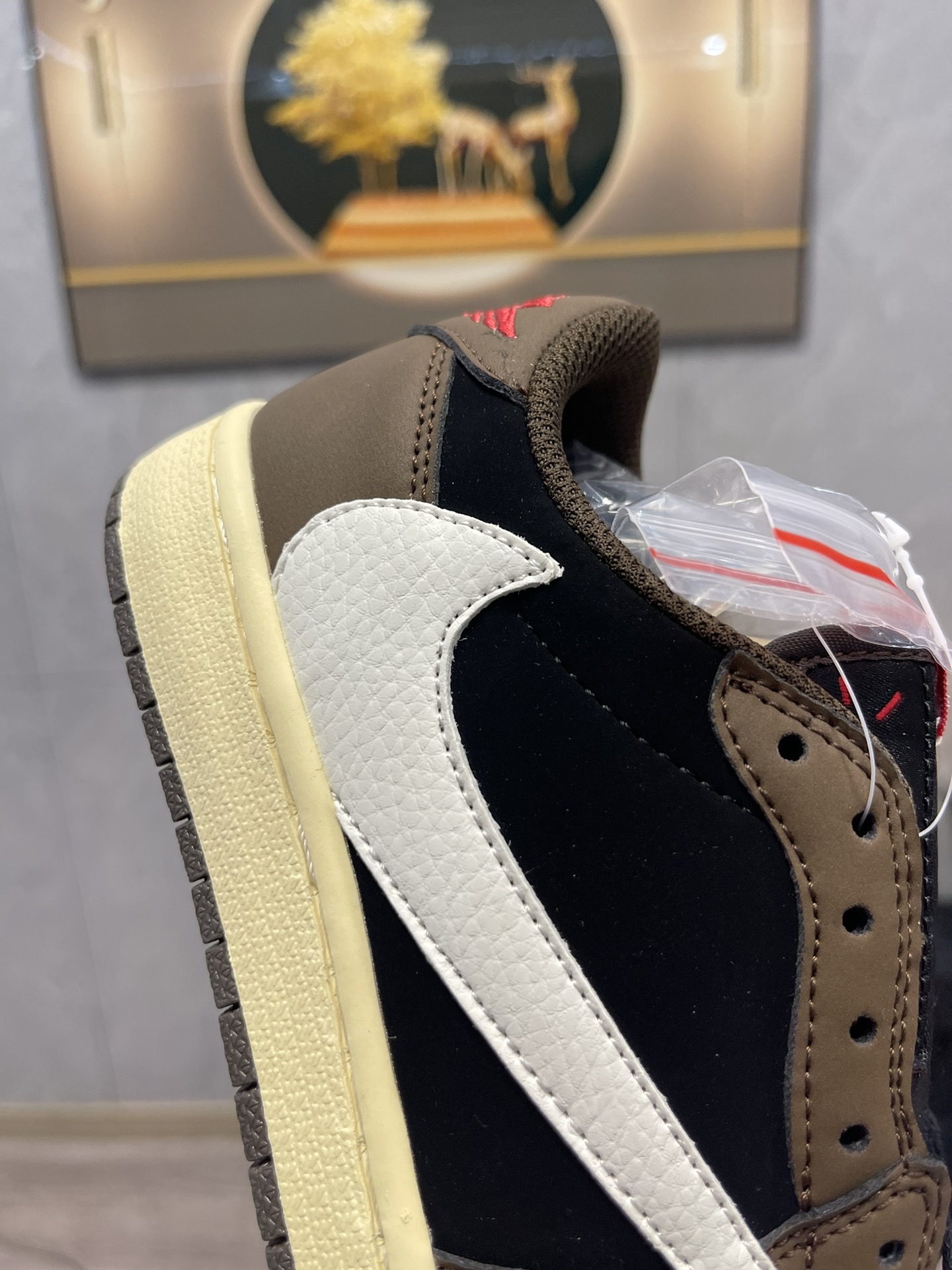 Jordan 1 Low Reverse Mocha Brown