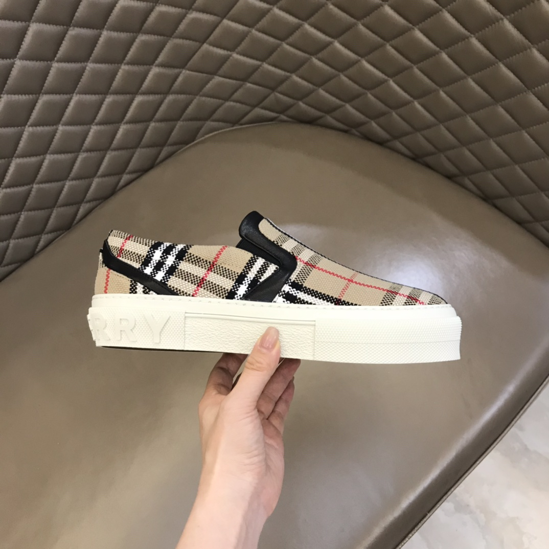 Burberry Vintage Check Slip-On Beige