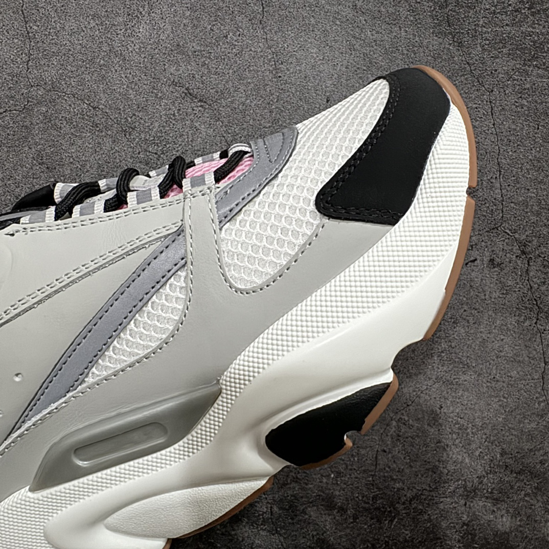 Dior B22 Chunky Runner Sneakers Pink