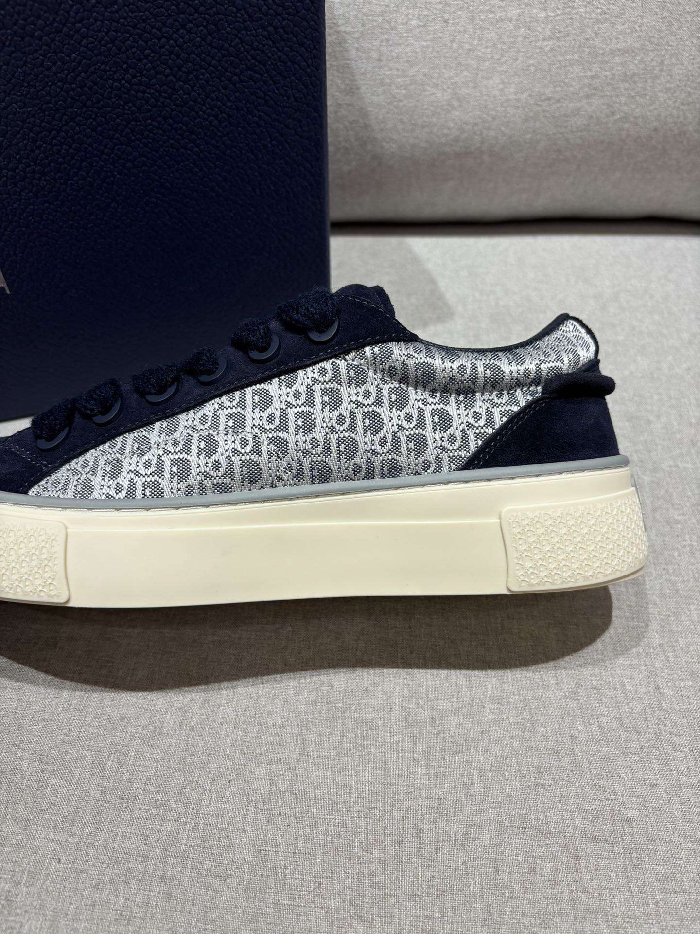 Dior B33 Oblique Low-Top Sneakers Navy