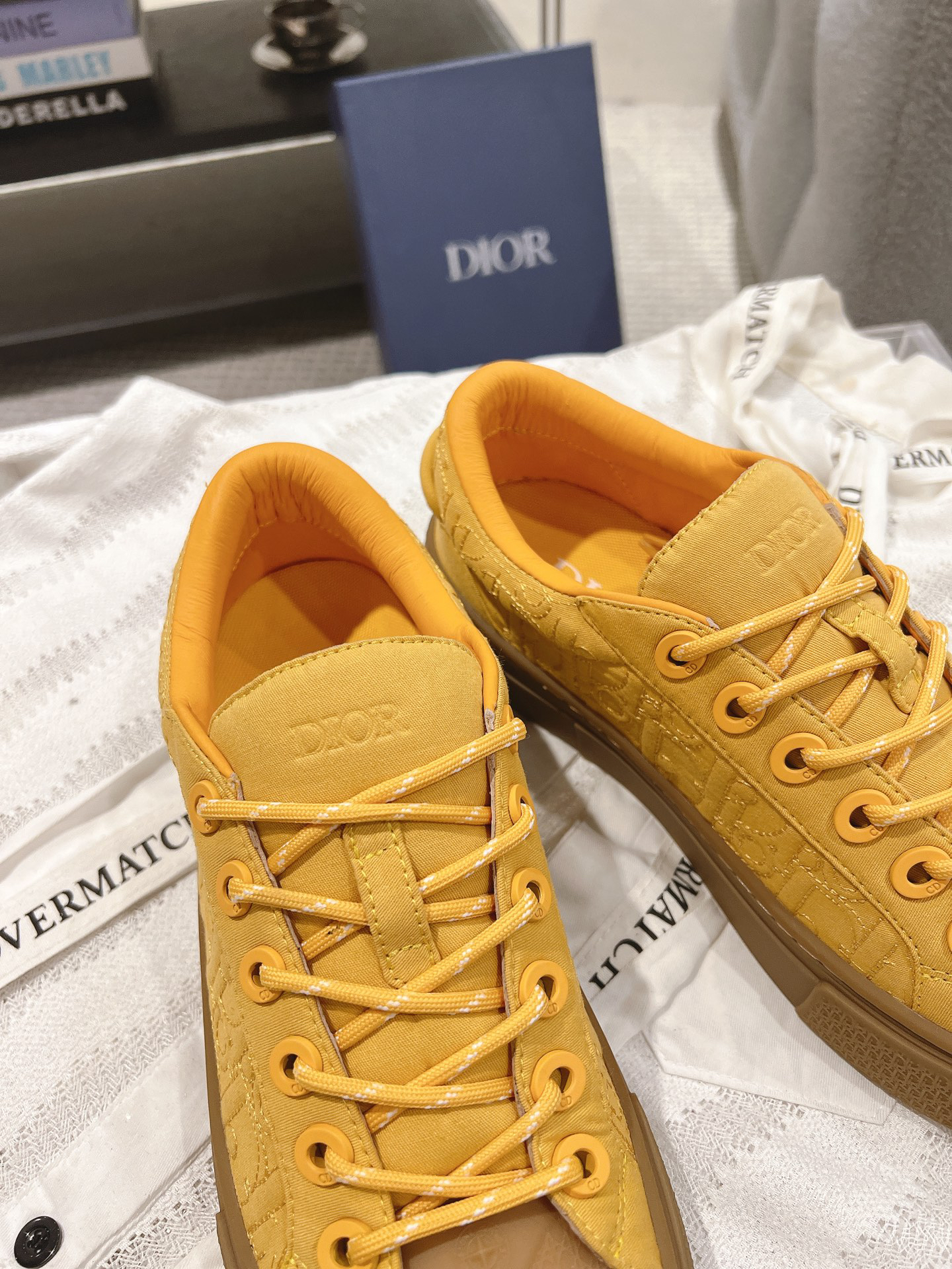 Dior B33 CD Diamond Low-Top Sneakers Yellow