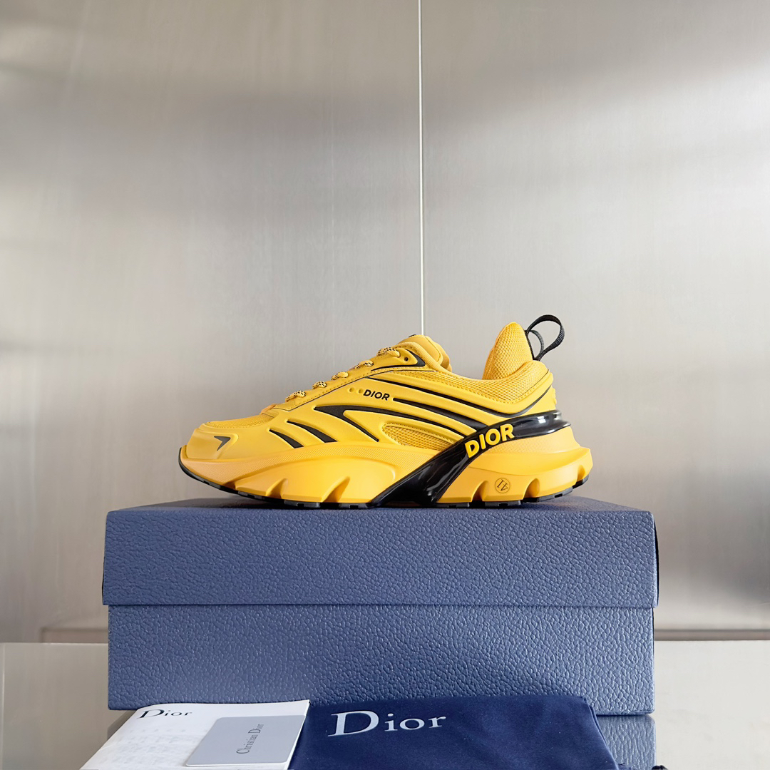 Dior B44 Blade Chunky Runner Yellow
