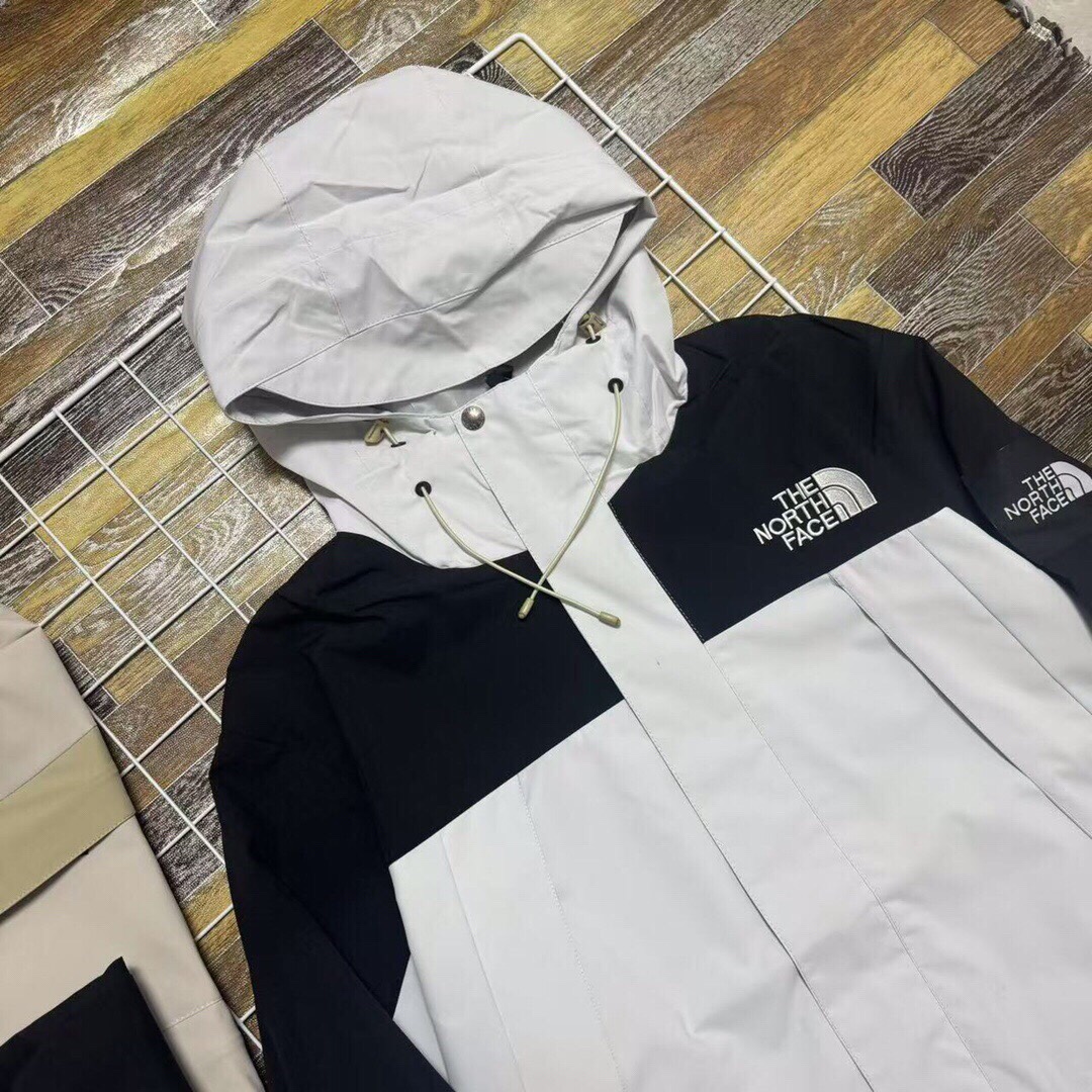 The North Face Hooded Windproof Jacket Multicolor