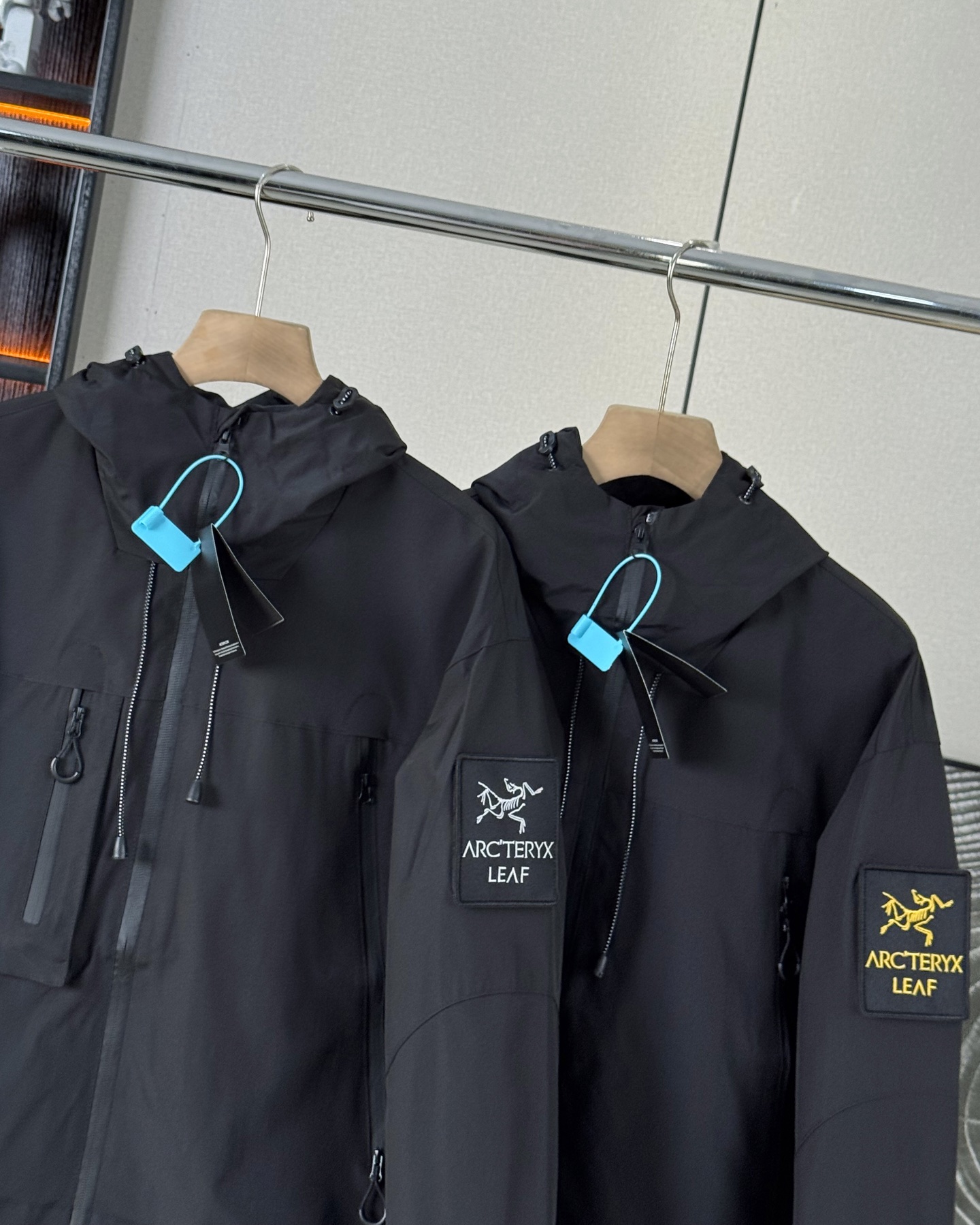 Arc'teryx LEAF Hooded Softshell Jacket Black