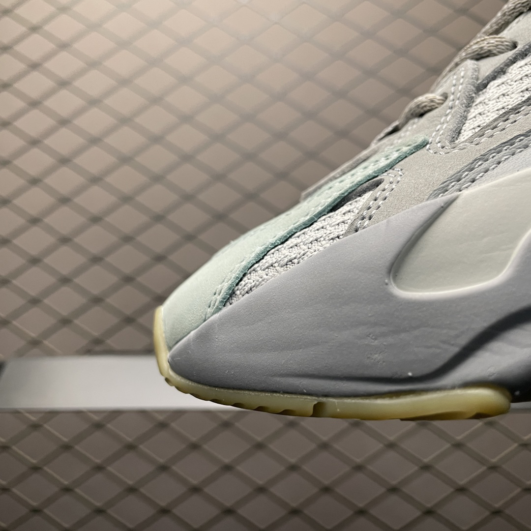Adidas Yeezy 700 V2 Runner Grey
