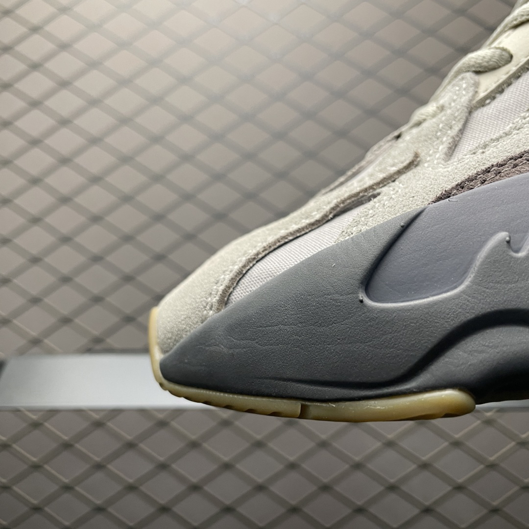 Adidas Yeezy 700 V2 FU7914 Sneakers Grey