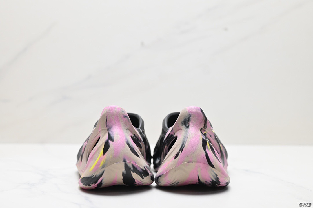 Adidas Yeezy Foam Runner Clogs Multicolor