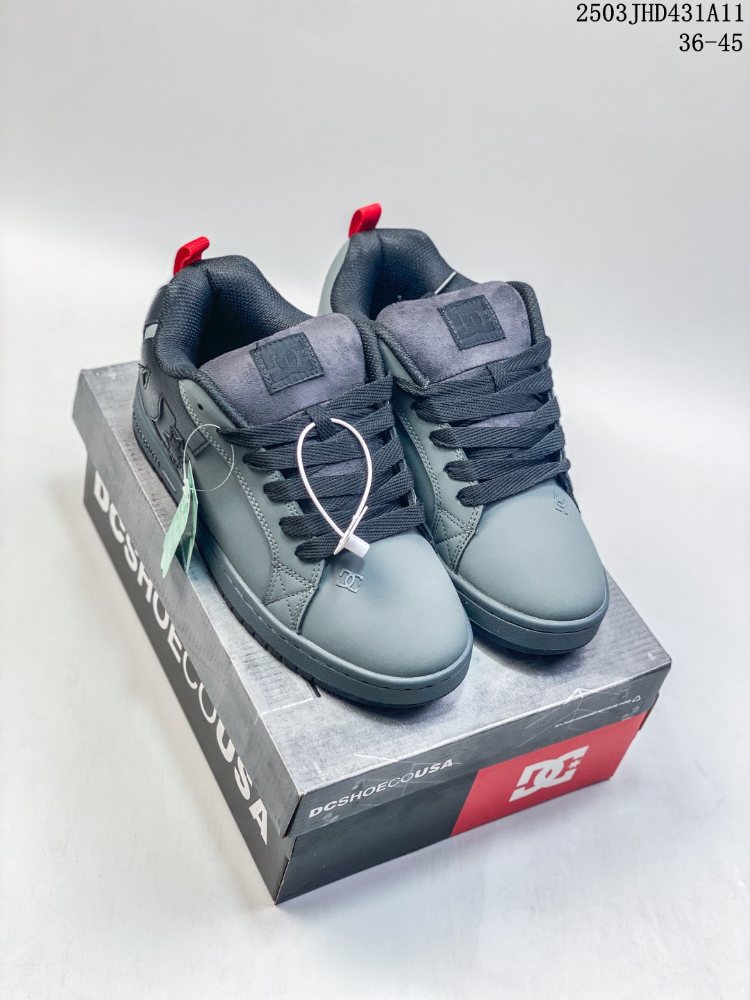 DC Shoes Low-Top Skate Sneakers Gray