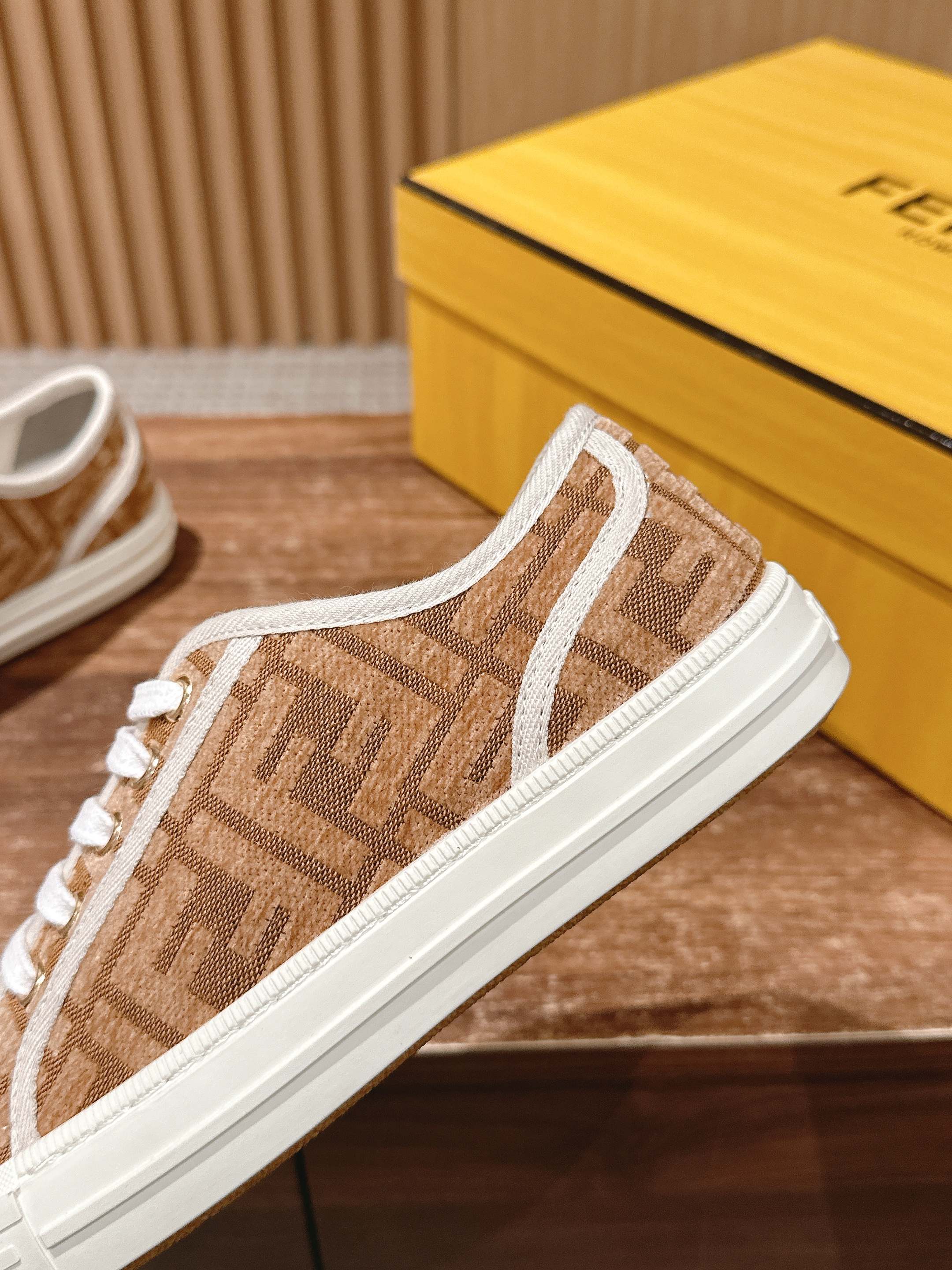 Fendi FF Canvas Low-Top Sneakers Brown
