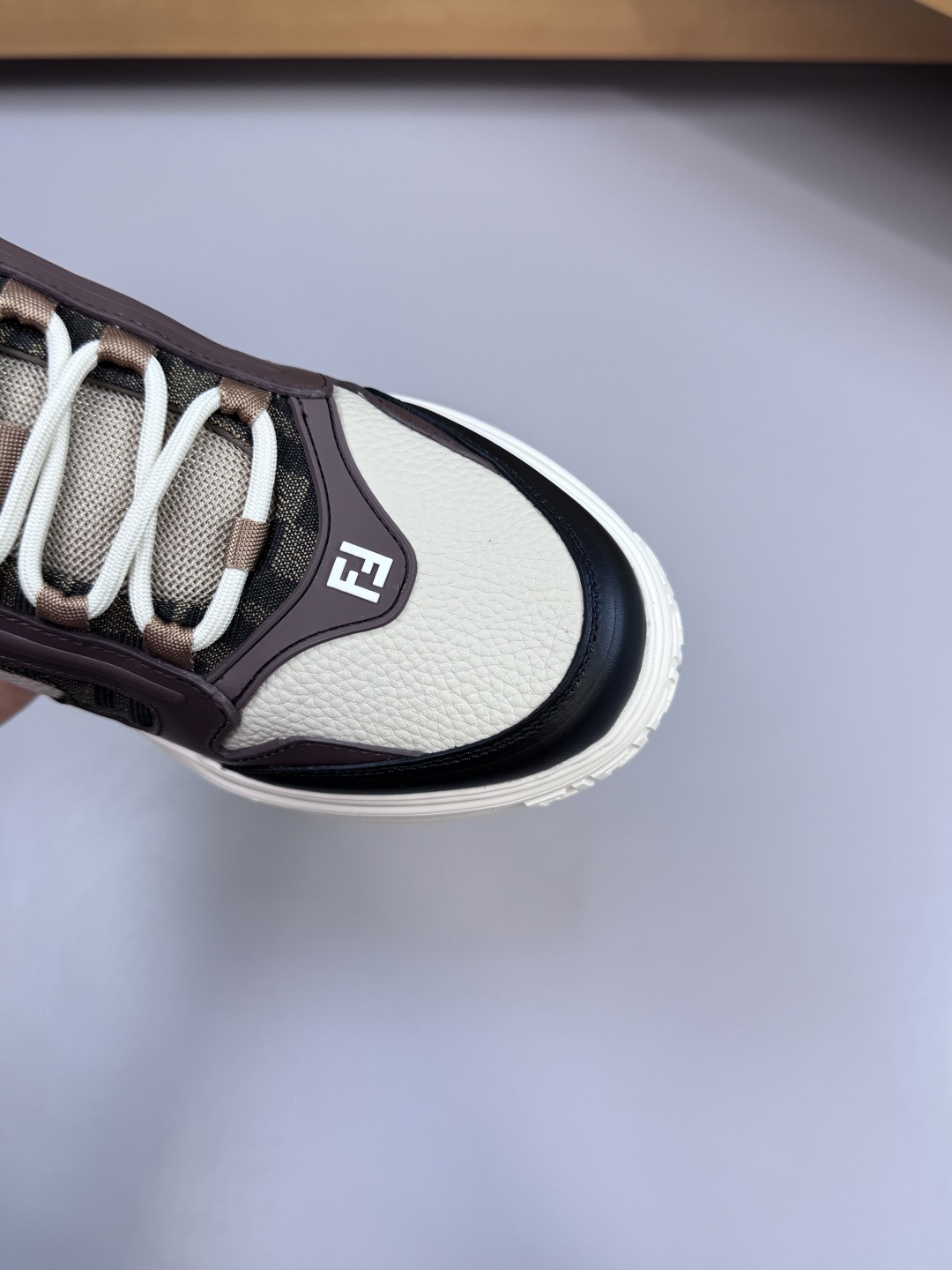 Fendi Leather FF Sneakers Multicolor