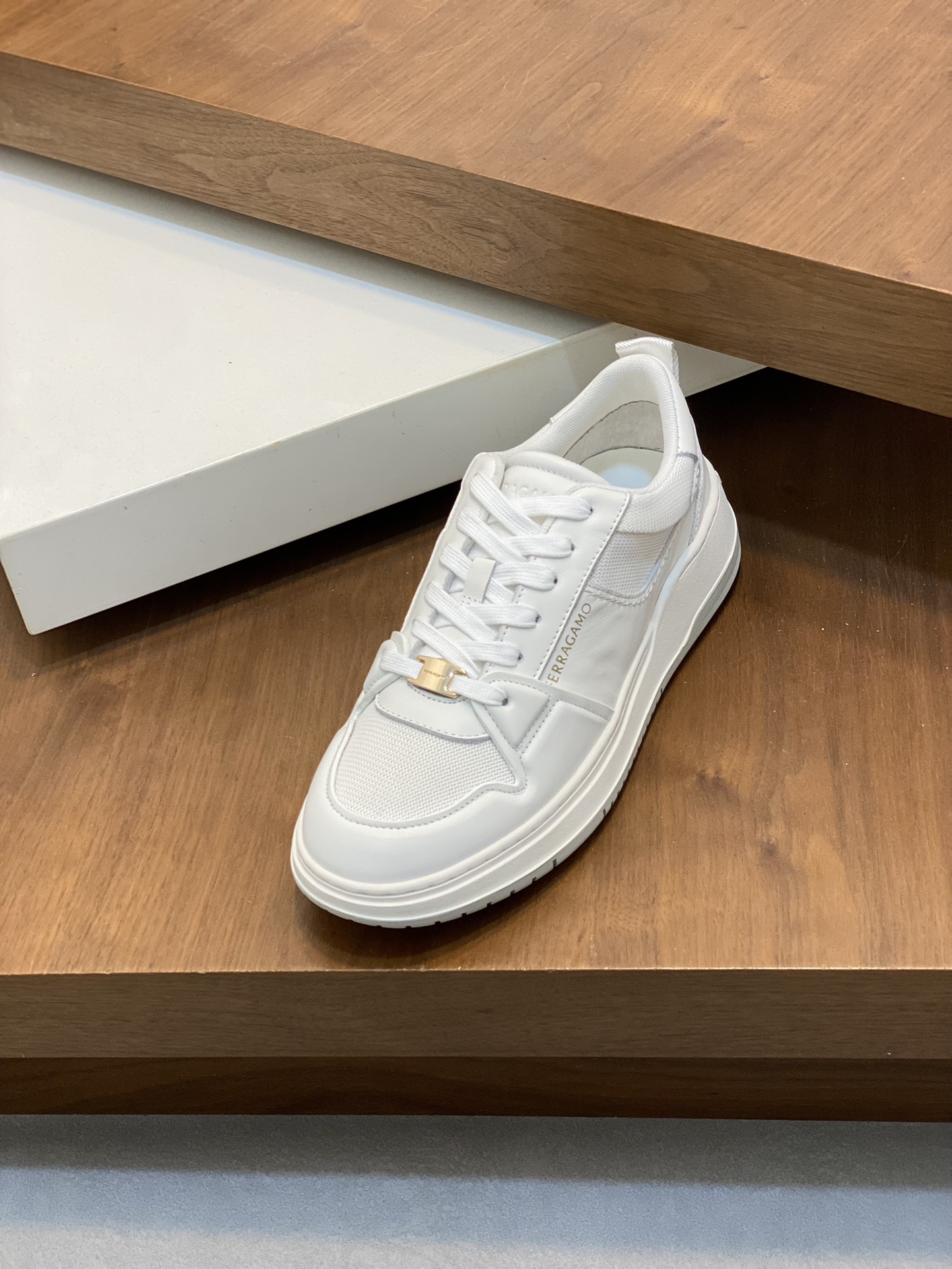 Ferragamo Logo Low-Top Sneakers White