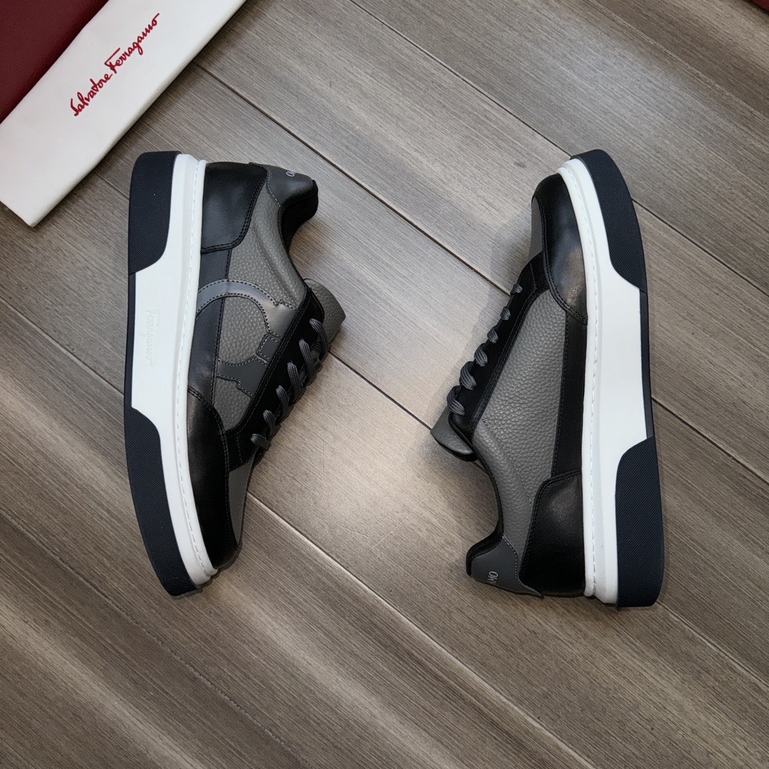 Ferragamo Logo Low-Top Sneakers Gray Black