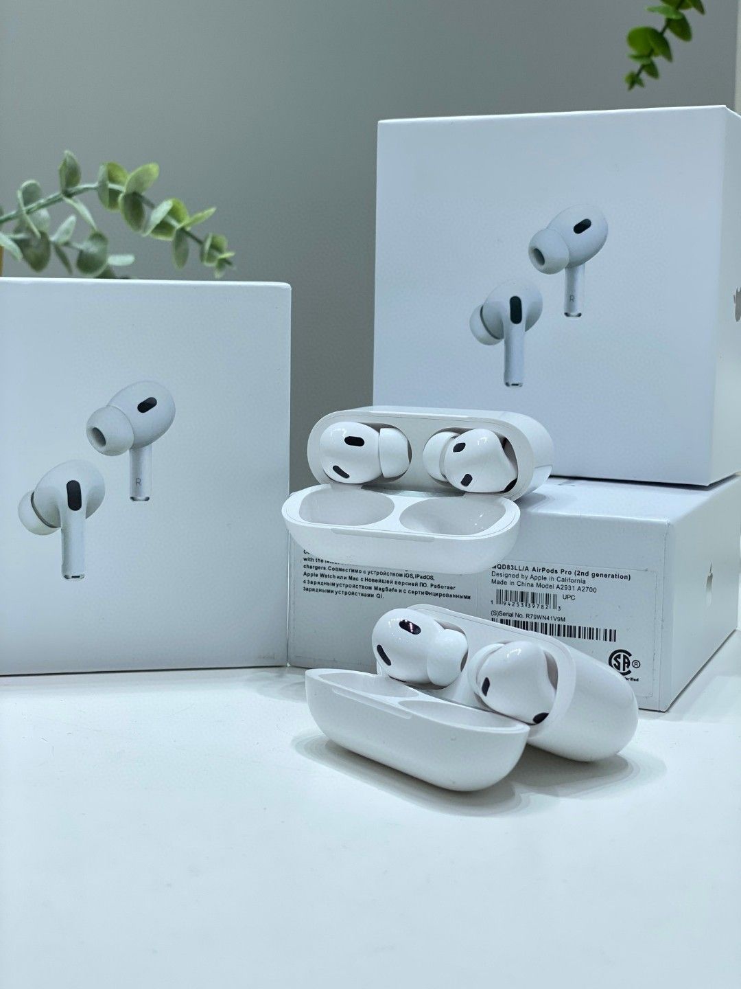 Apple AirPods Pro Wireless Earbuds White